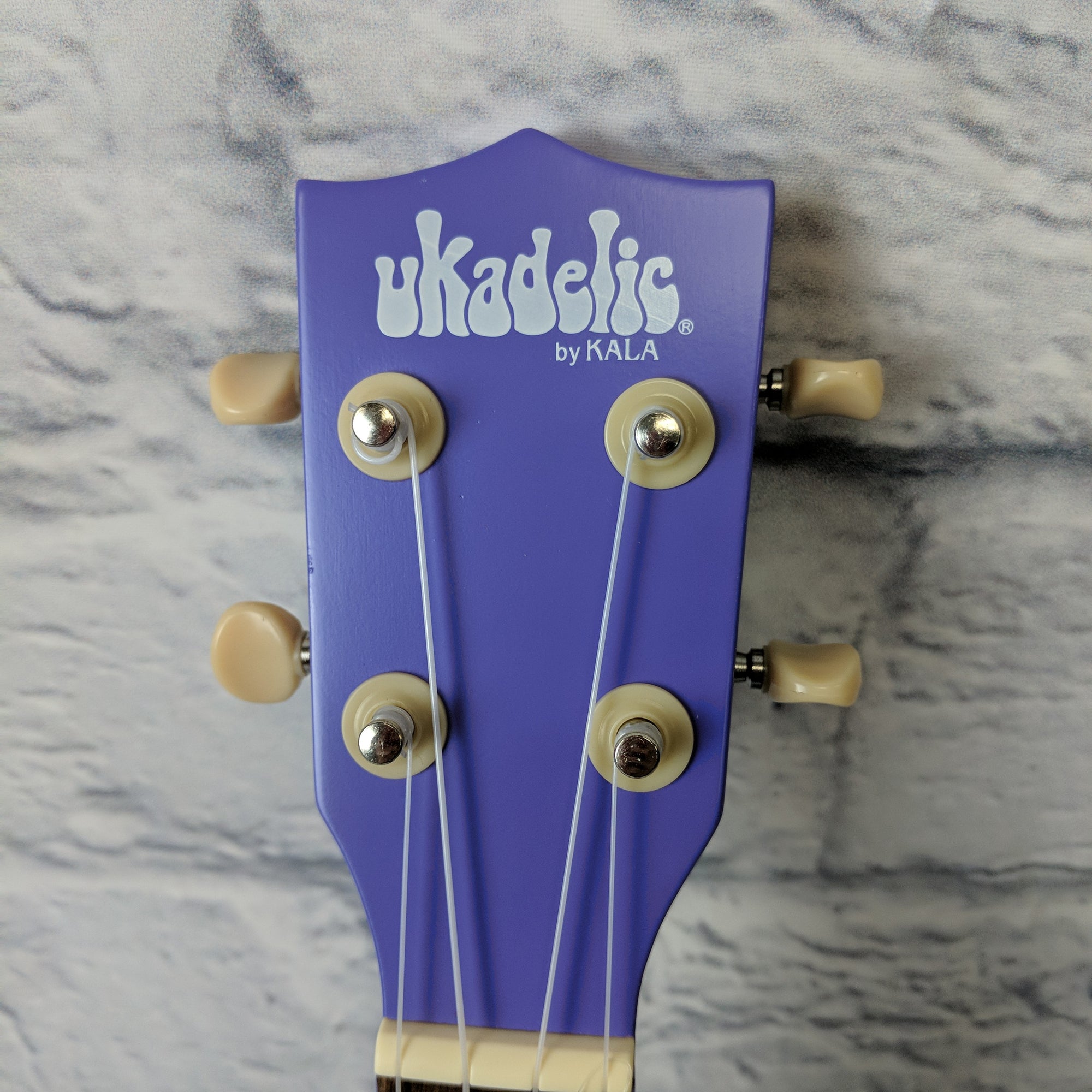 Kala Ukadelic Ukulele - Ultraviolet