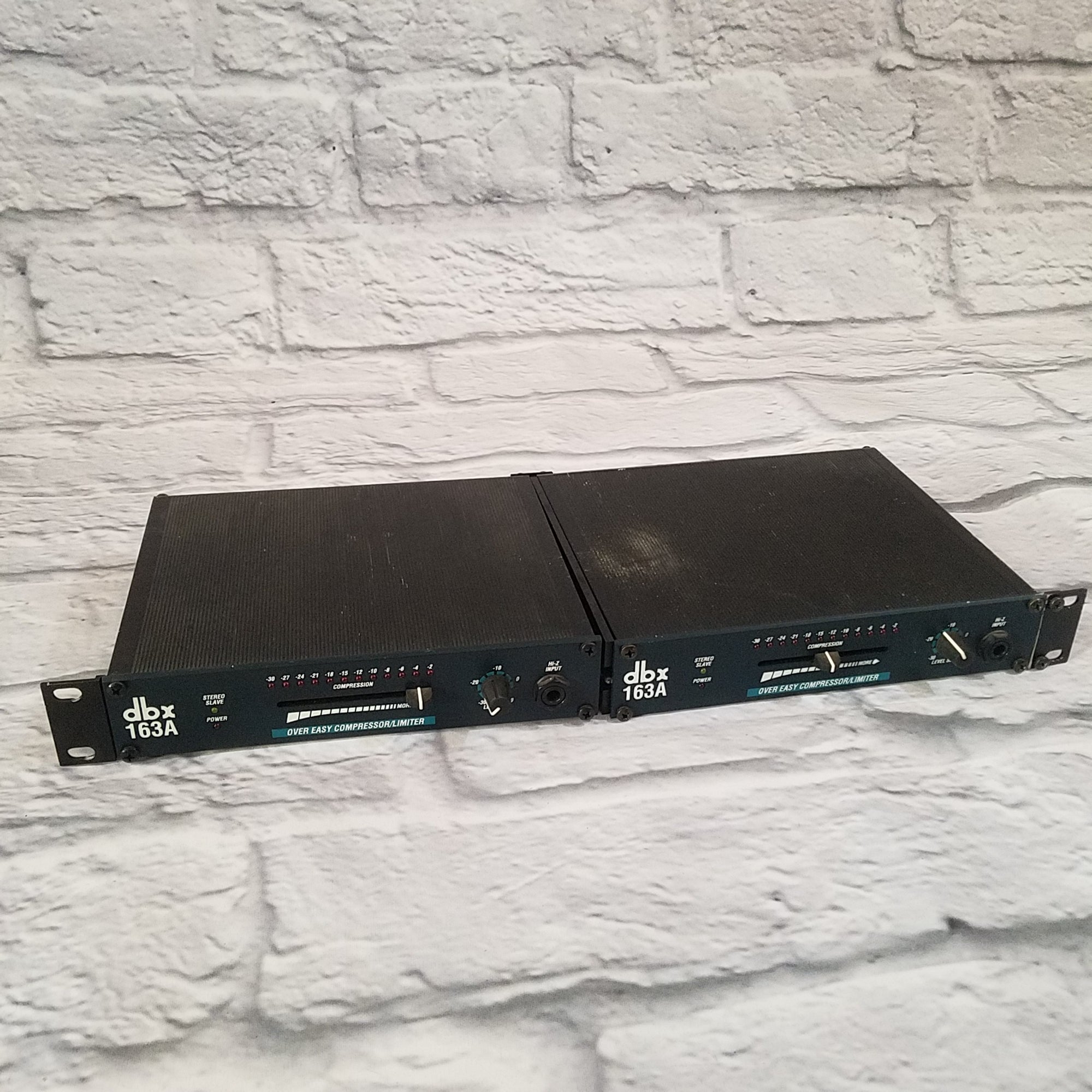 DBX 163A Over Easy Rack Compressor Limiter Pair Evolution Music