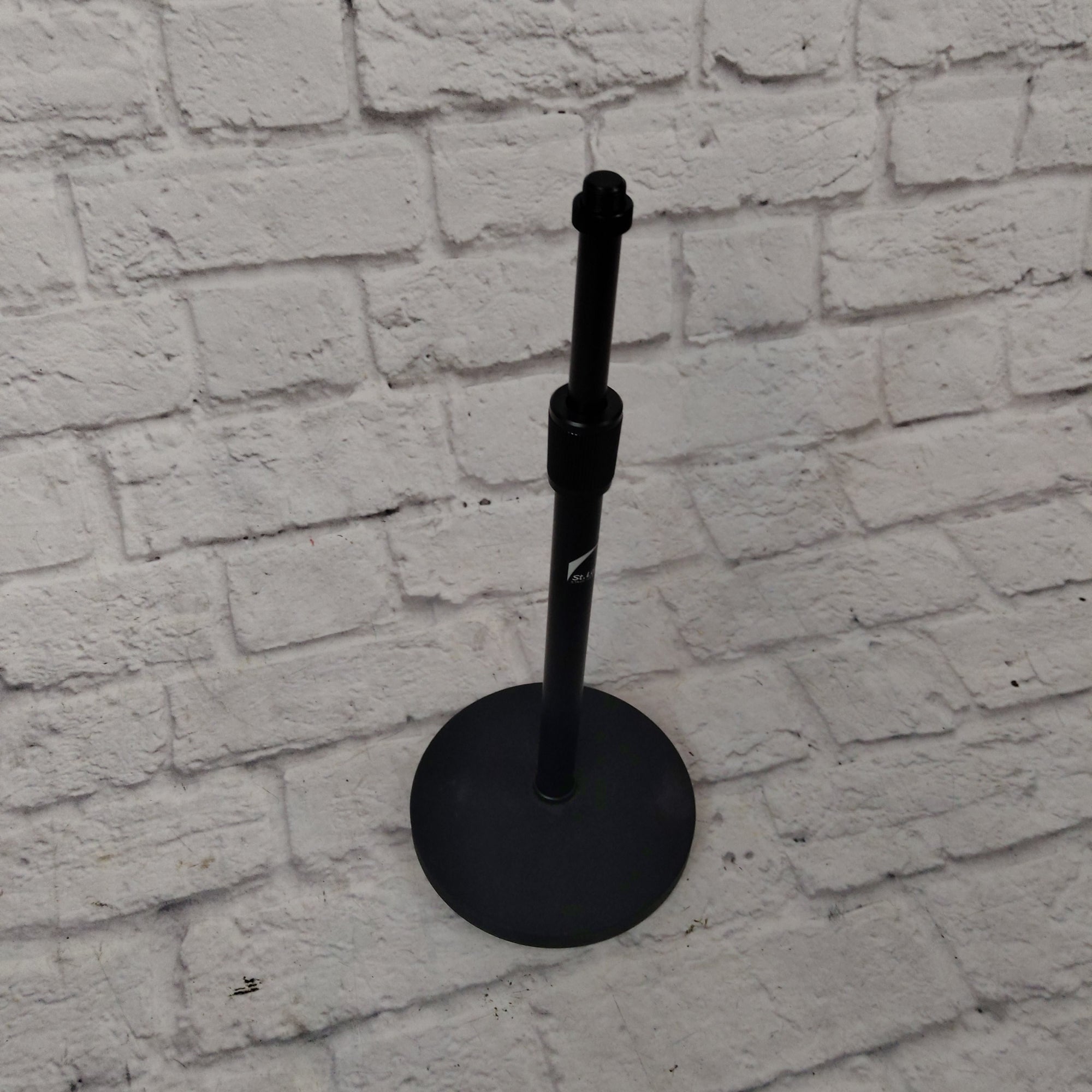SLM SSH202B Adjustable Height with Round Base Desktop Mic Stand
