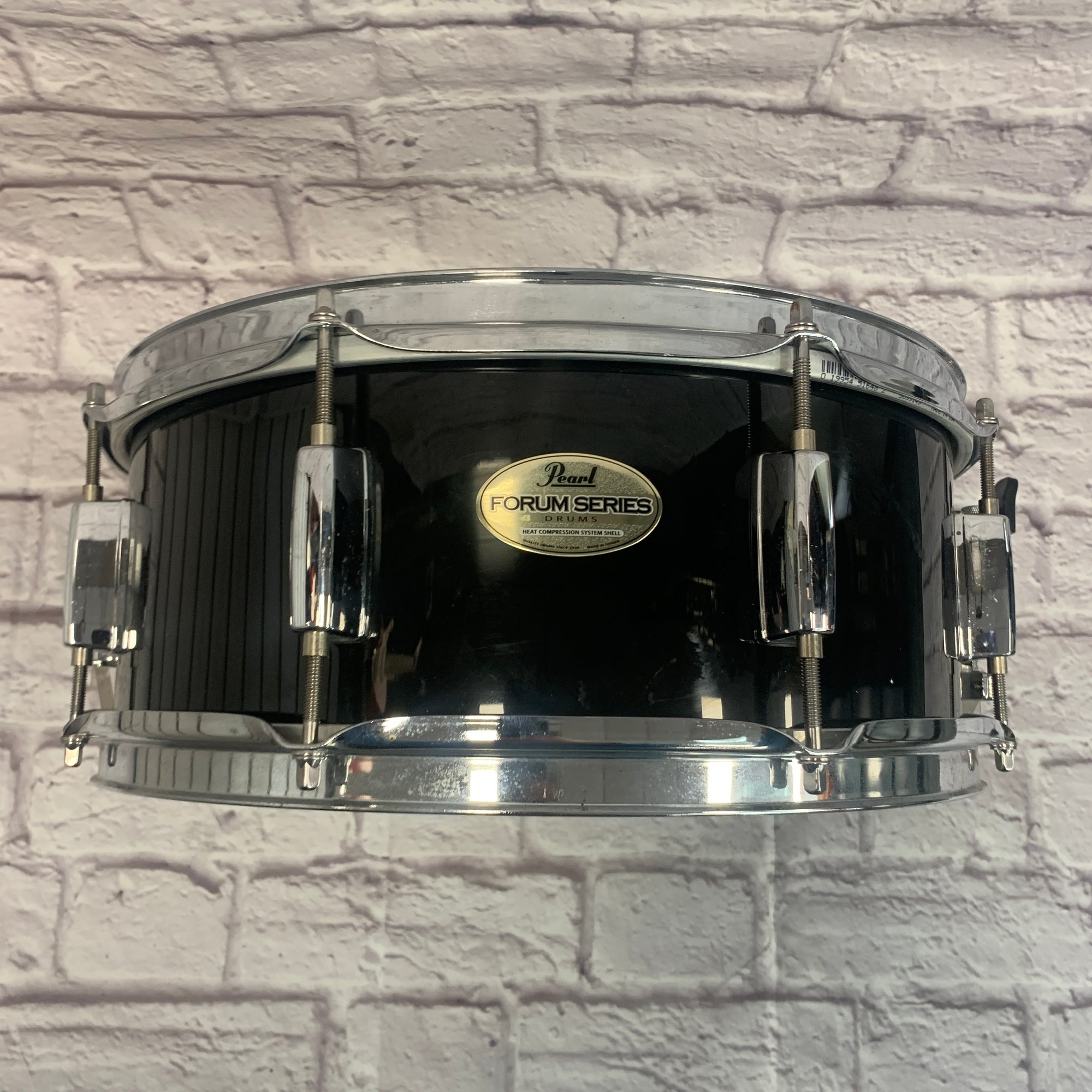 Pearl 14 Forum Snare Drum