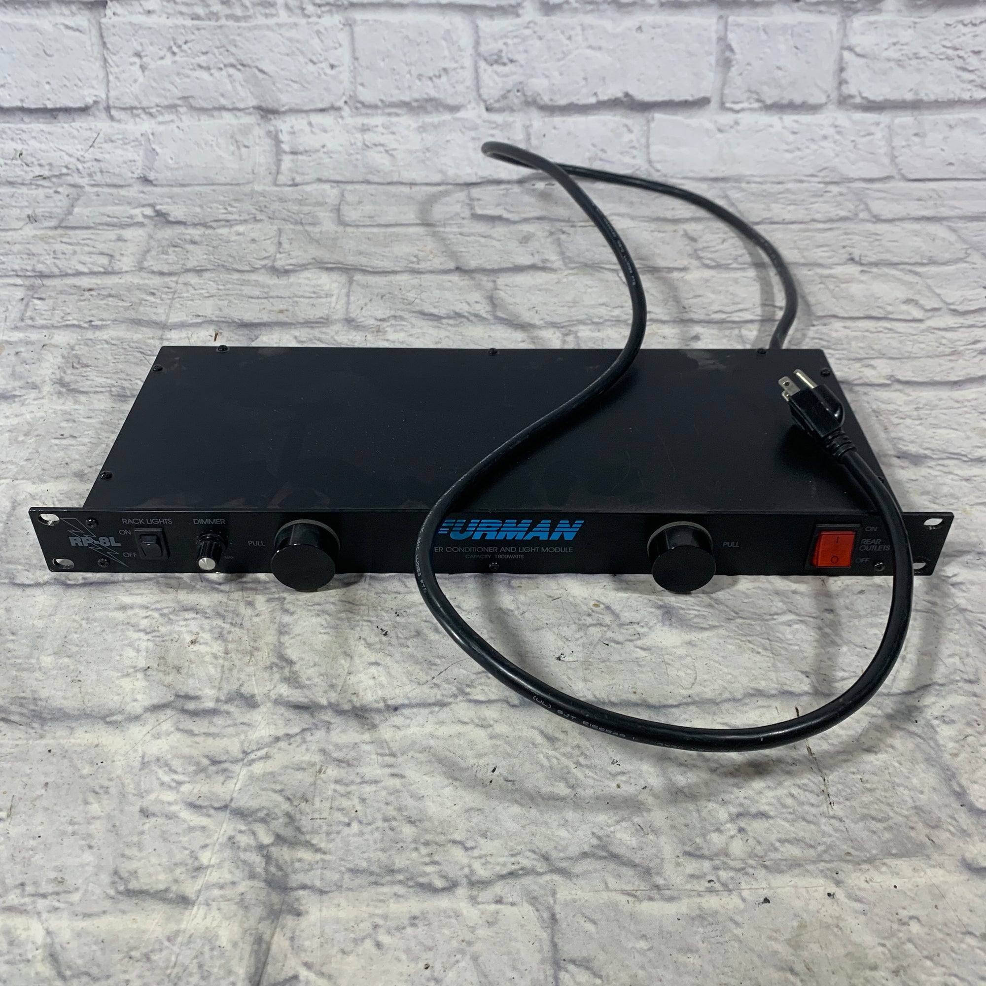Furman RP-8L Rack Power Conditioner