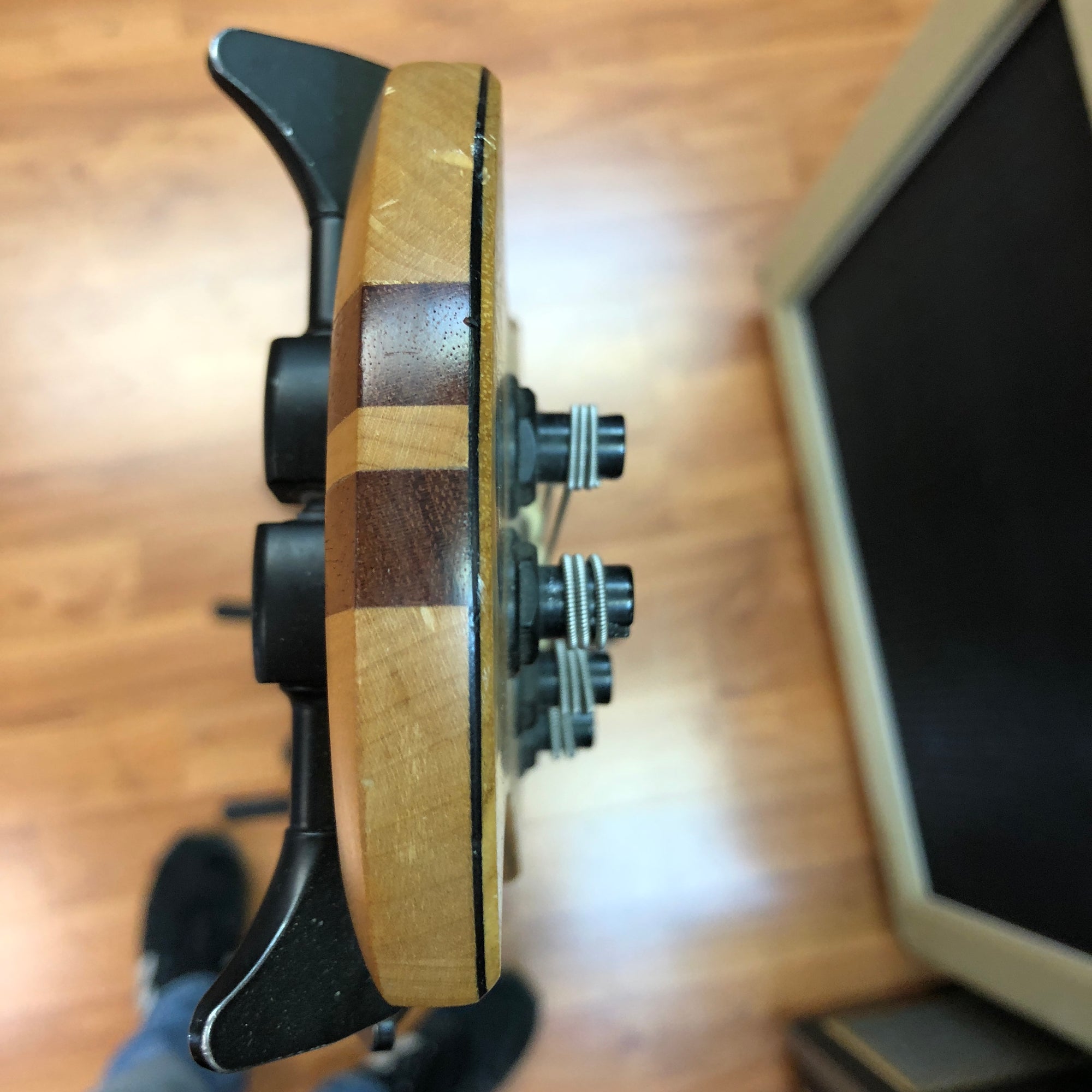 **Stambaugh 6 String Active Bass DCSN