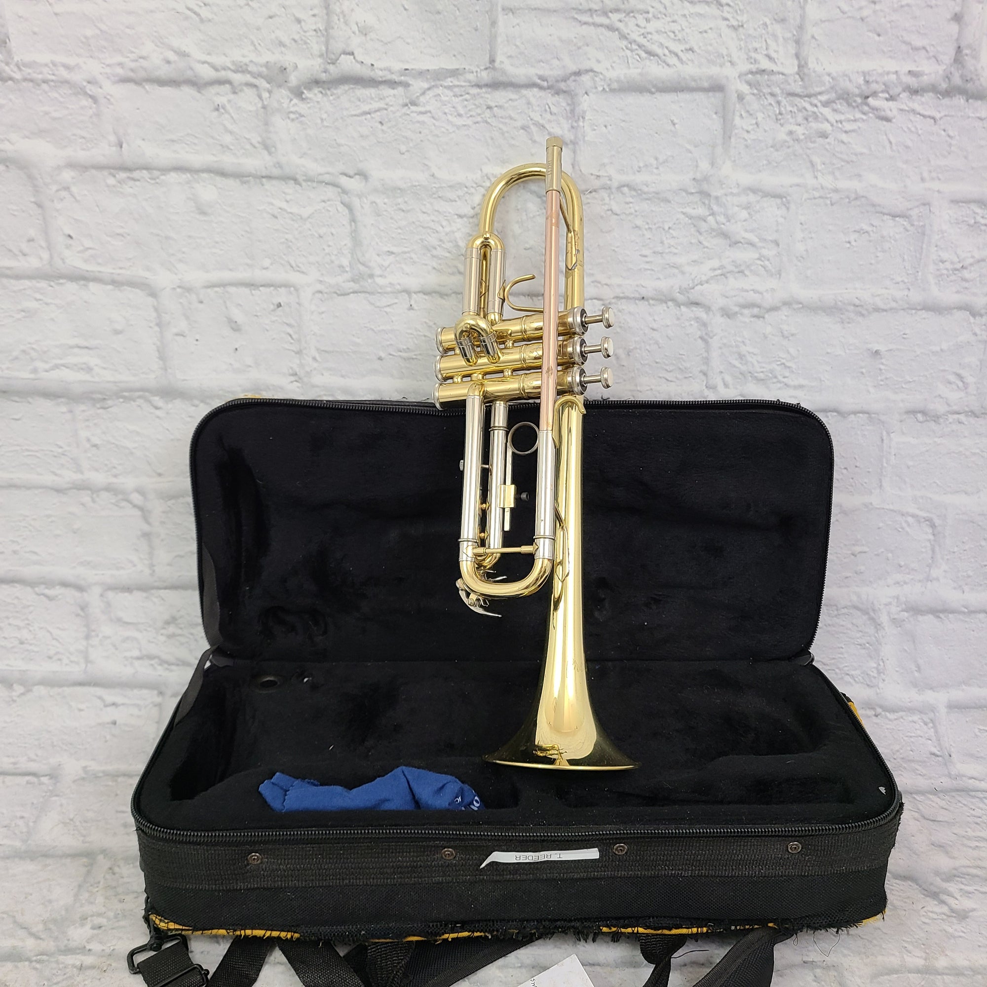Prelude Conn Selmer Bb 711 Student Trumpet
