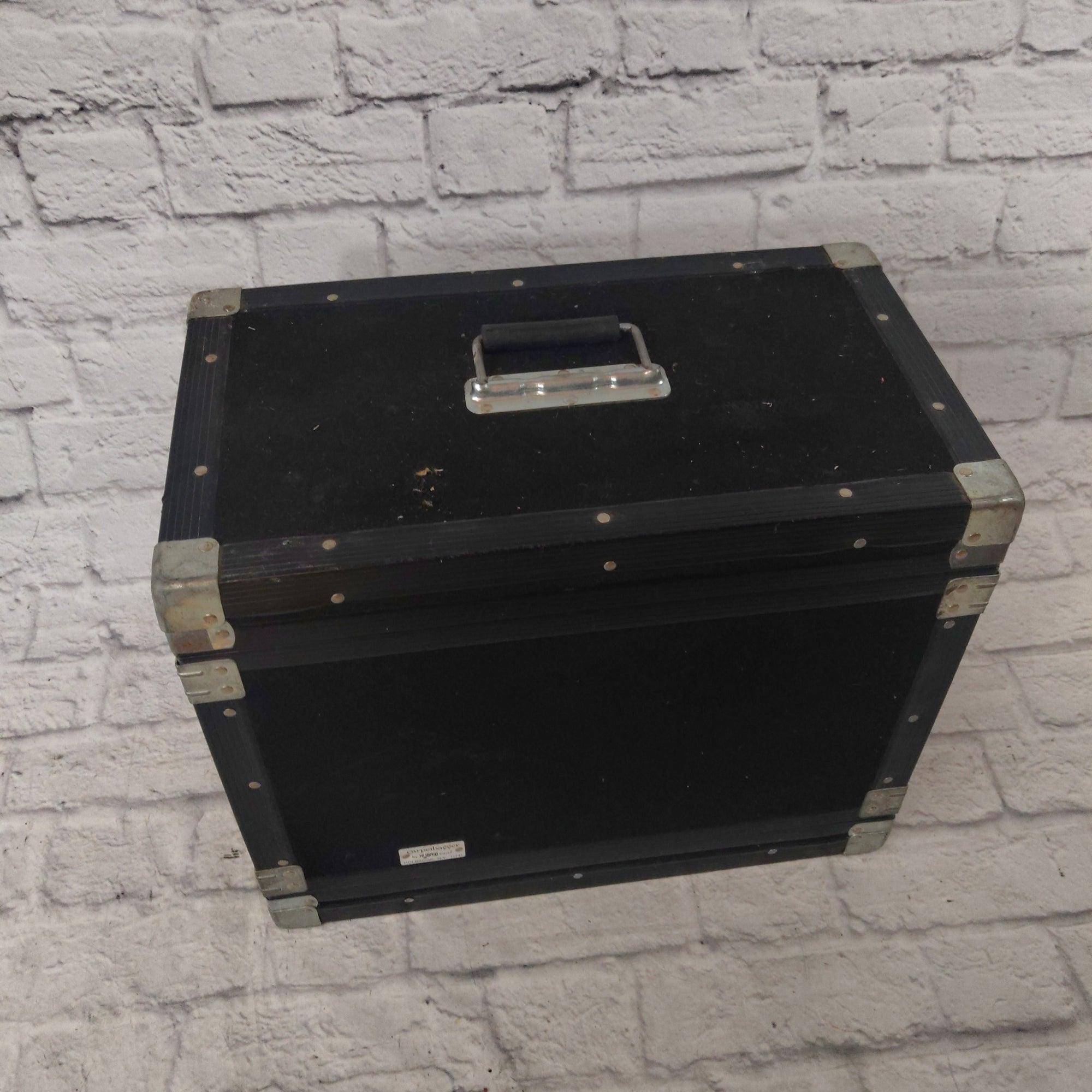 Hybrid Cases Carpetbagger 6U Black Carpeted Rack Case -