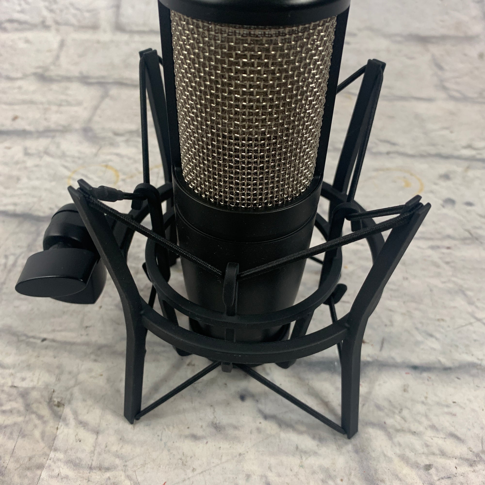 AKG Perception P220 Large Diaphragm Condenser Microphone