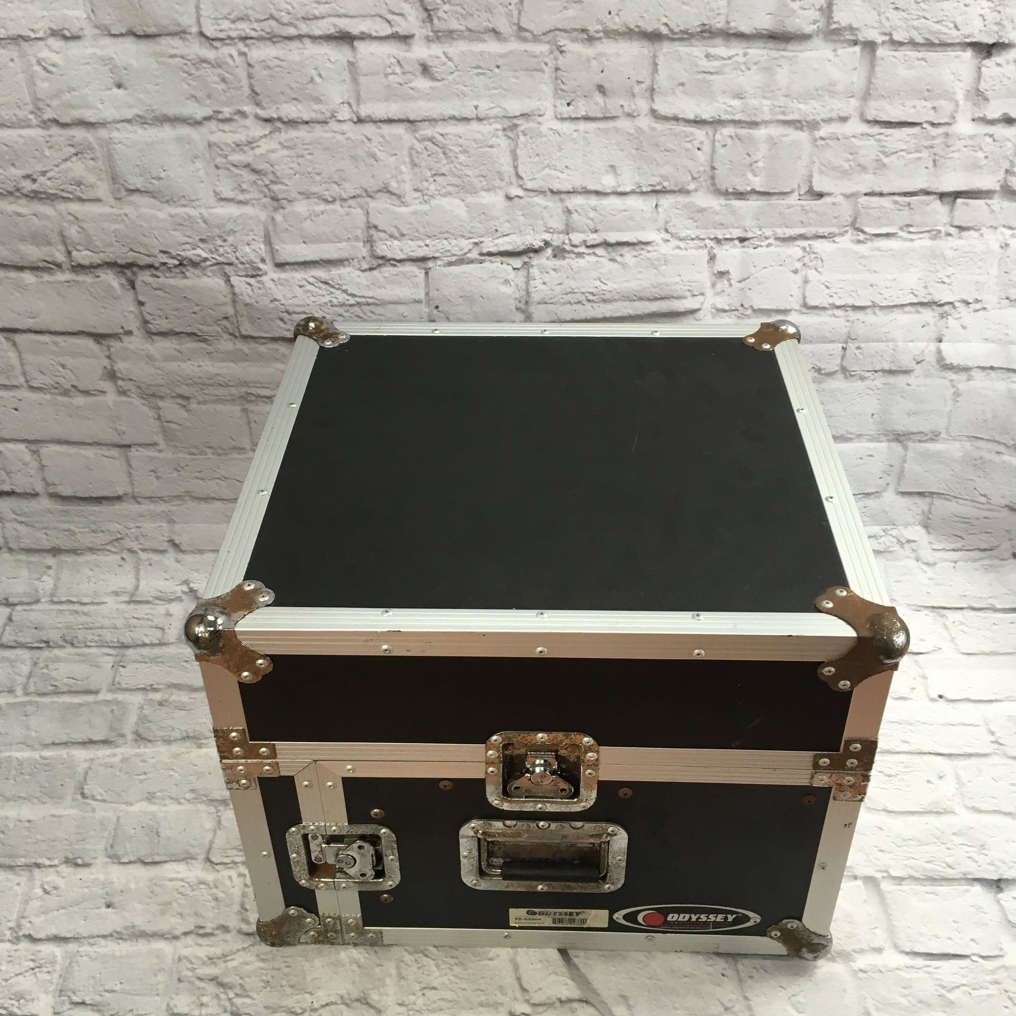 Odyssey Slant Mixer Rack with 6U Front Rack