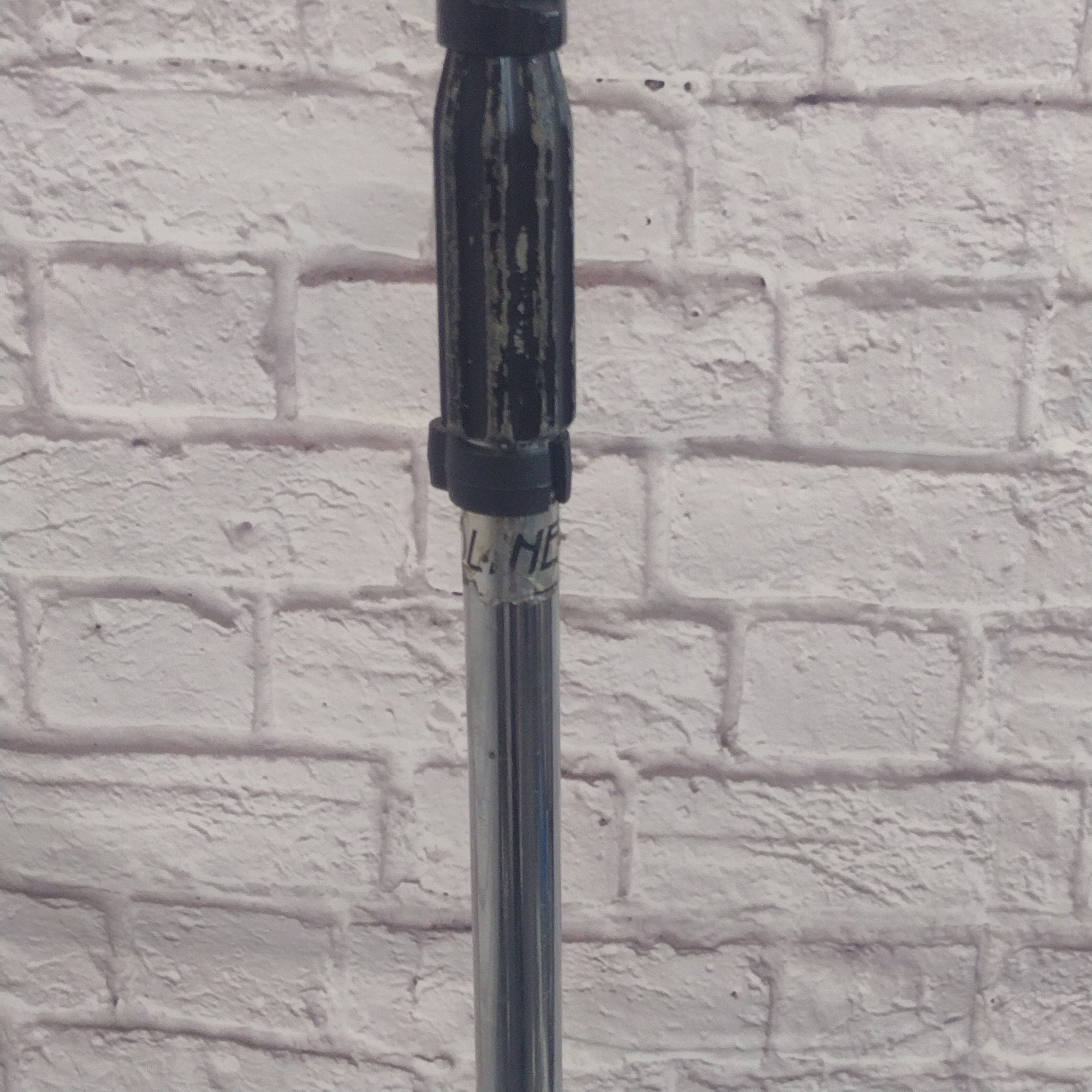Unknown Tripod Straight Microphone Stand
