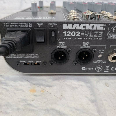 Mackie 1202-VLZ3 12-Channel Mic / Line Mixer