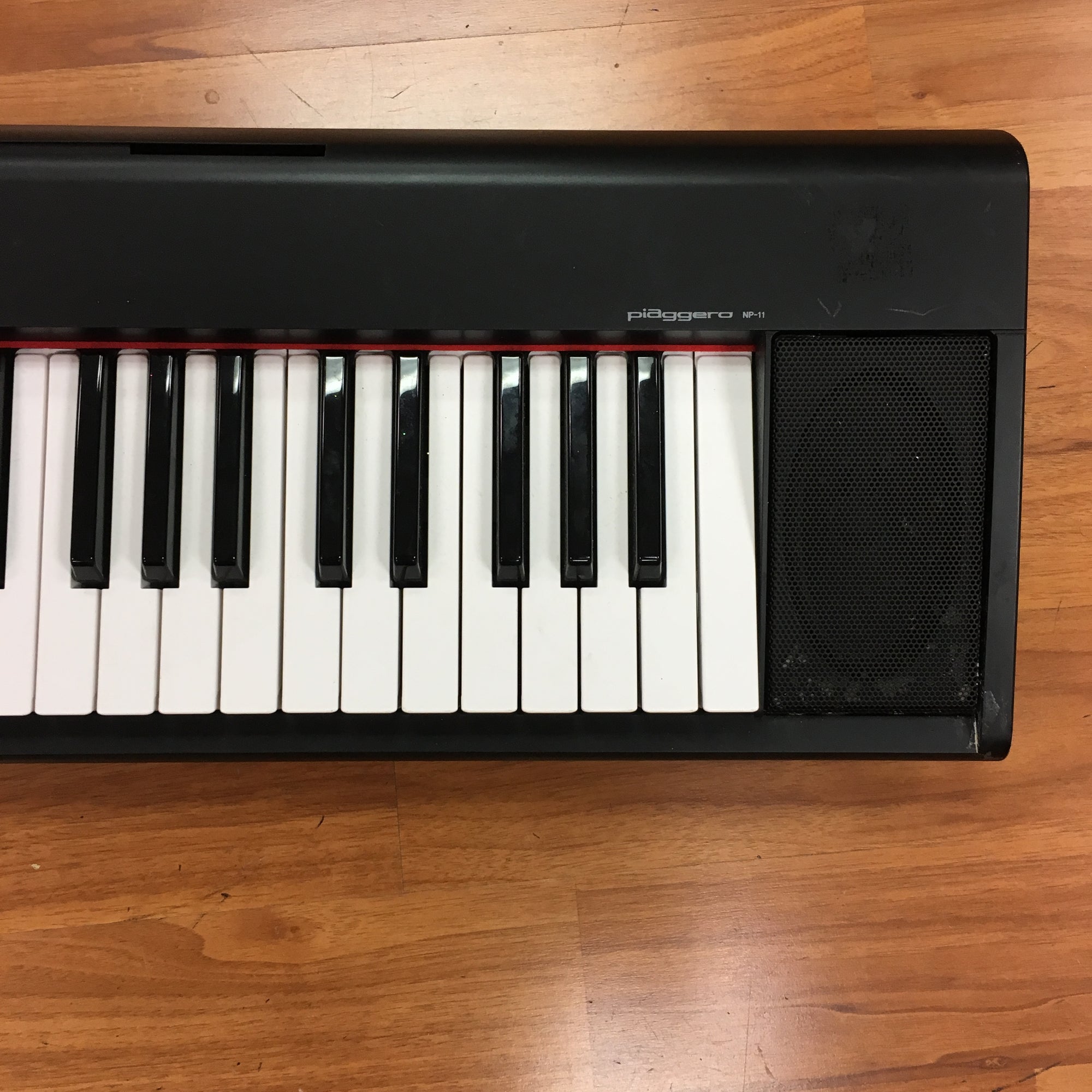Yamaha NP-11 Keyboard - Evolution Music
