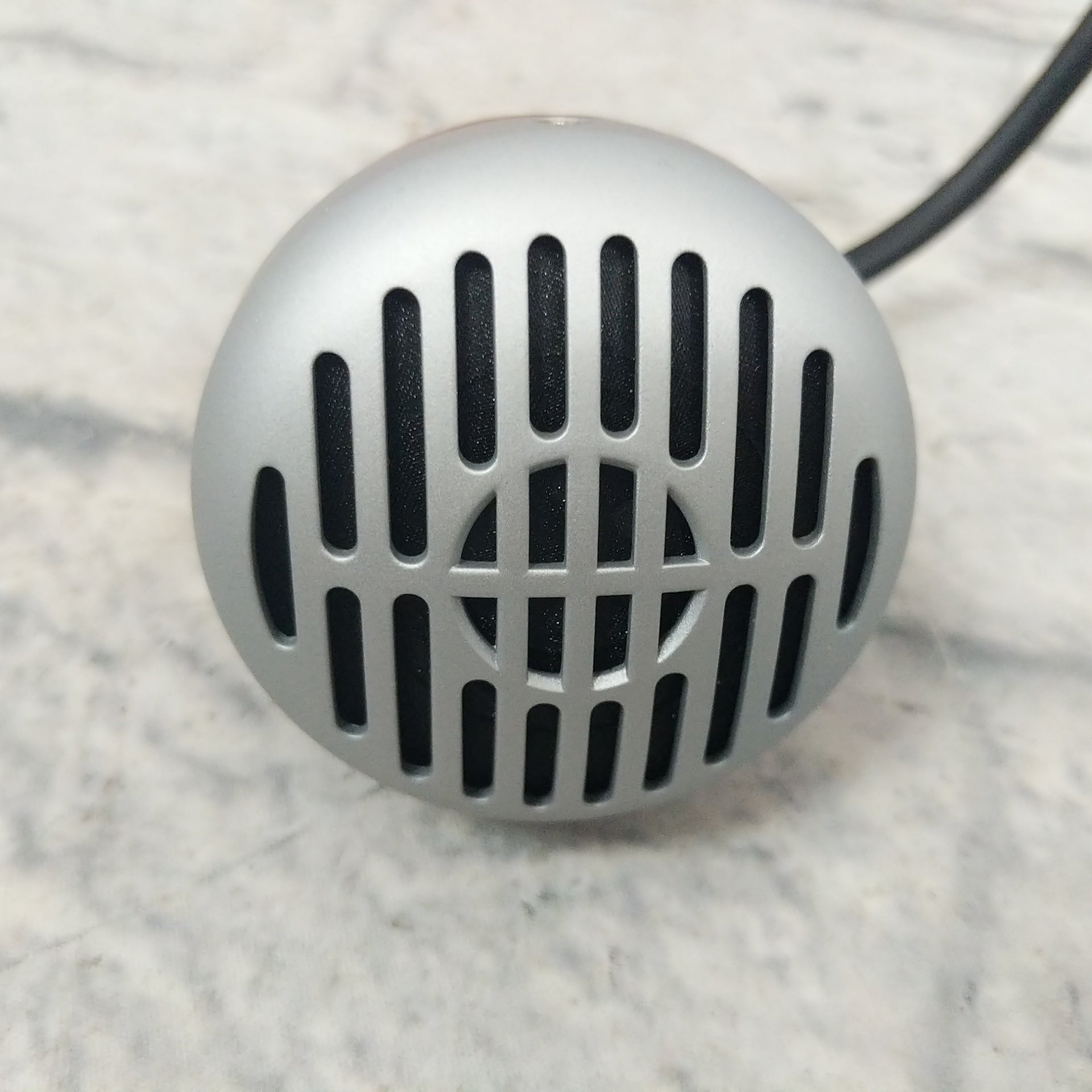 Digital Reference Red Howler Pro Harmonica Microphone