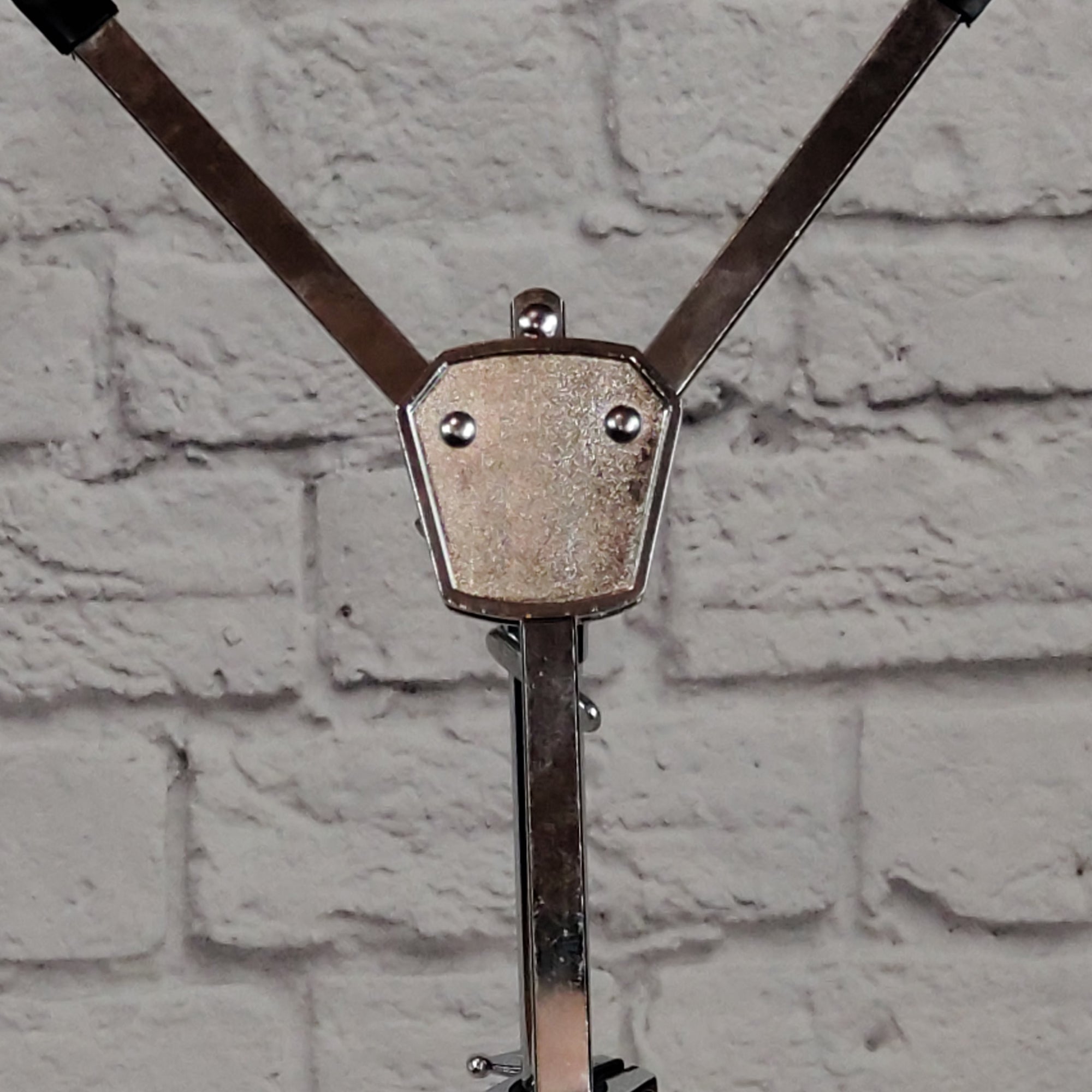 Universal Percussion 2424SS Single Braced Snare Drum Stand