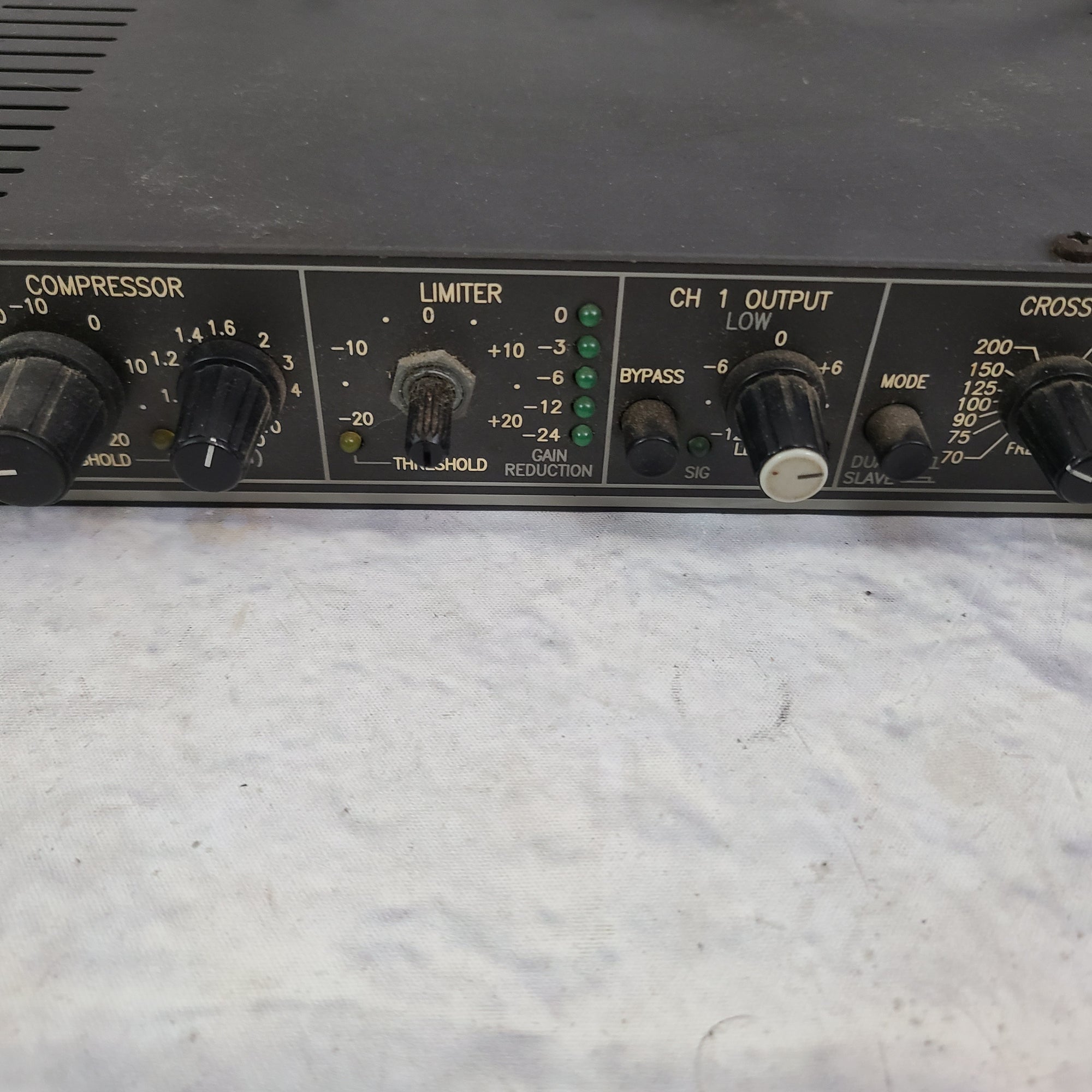 Rane DC 24 Dynamic Controller Rack EQ