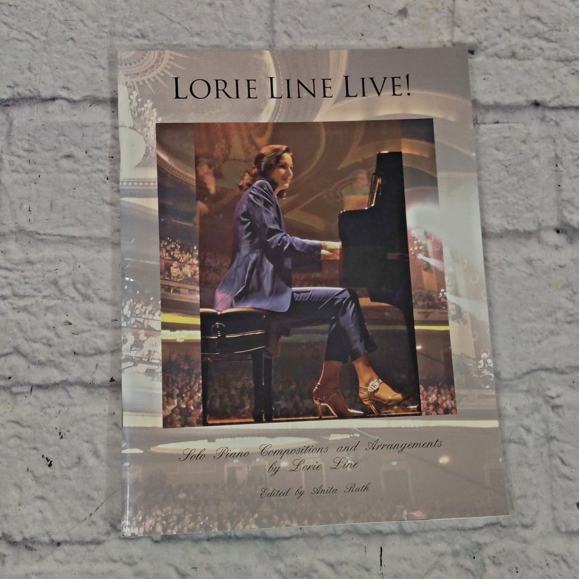 Lorie Line Live! Solo Piano Compositions and Arrangements Book