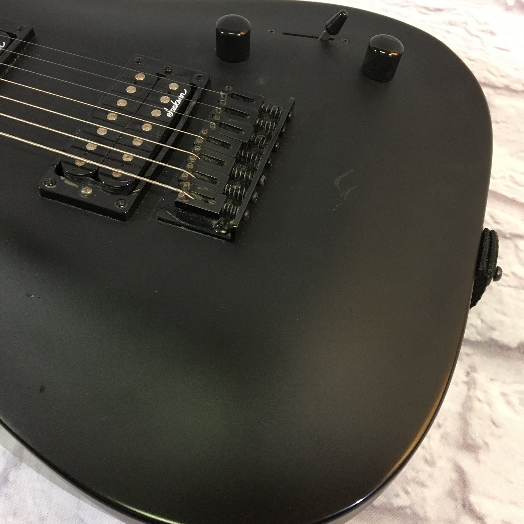 Jackson JS22-7 7-String Electric Guitar