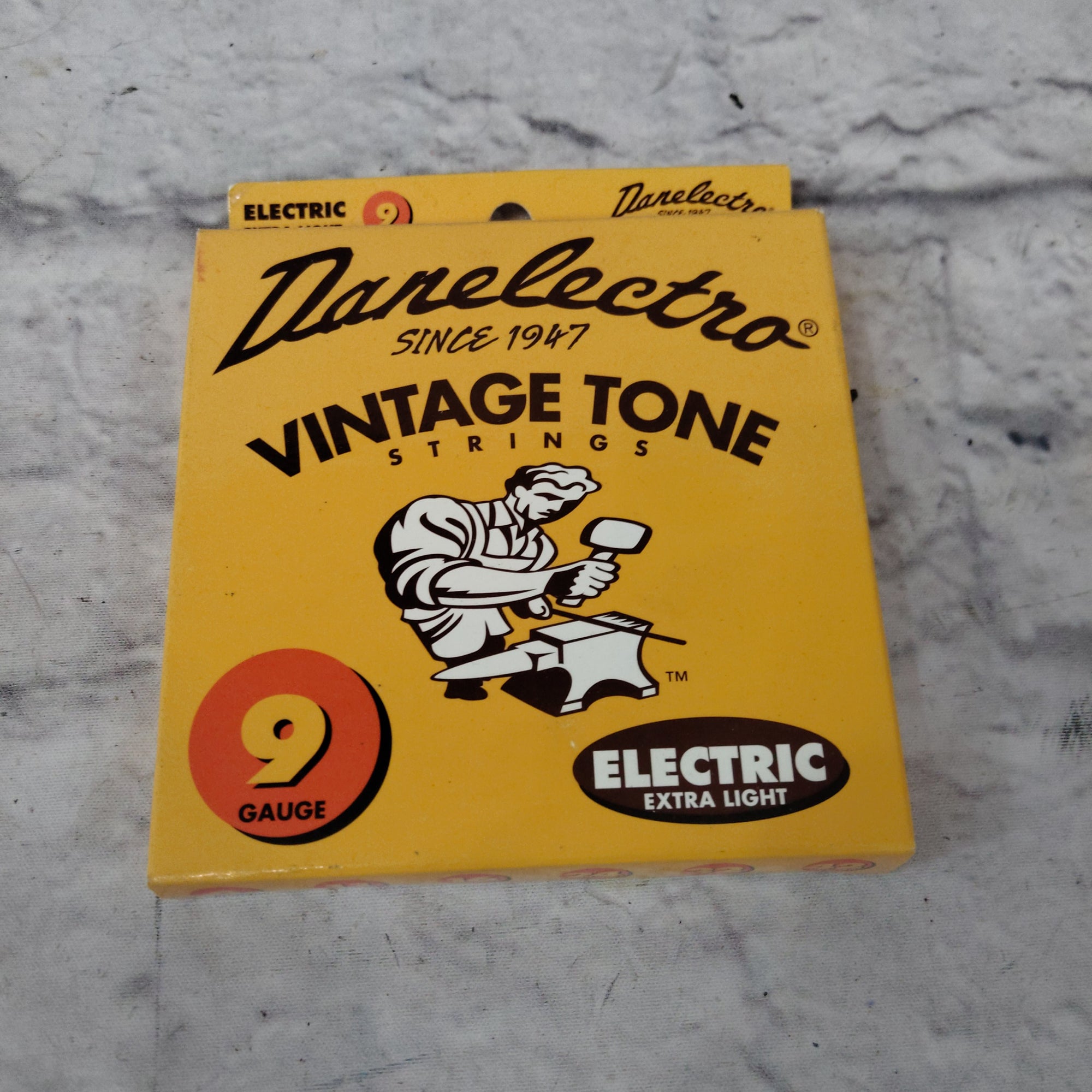 Danelectro Vintage Tone 9 Gauge Extra Light Electric Guitar Strings