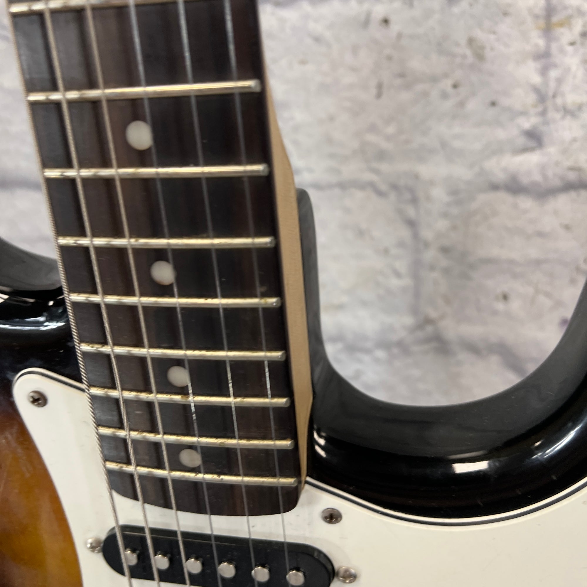 Squier Bullet Stratocaster 2-Tone Sunburst Electric Guitar