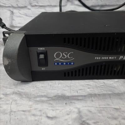 QSC PLX3002 3000 Watt Power Amp