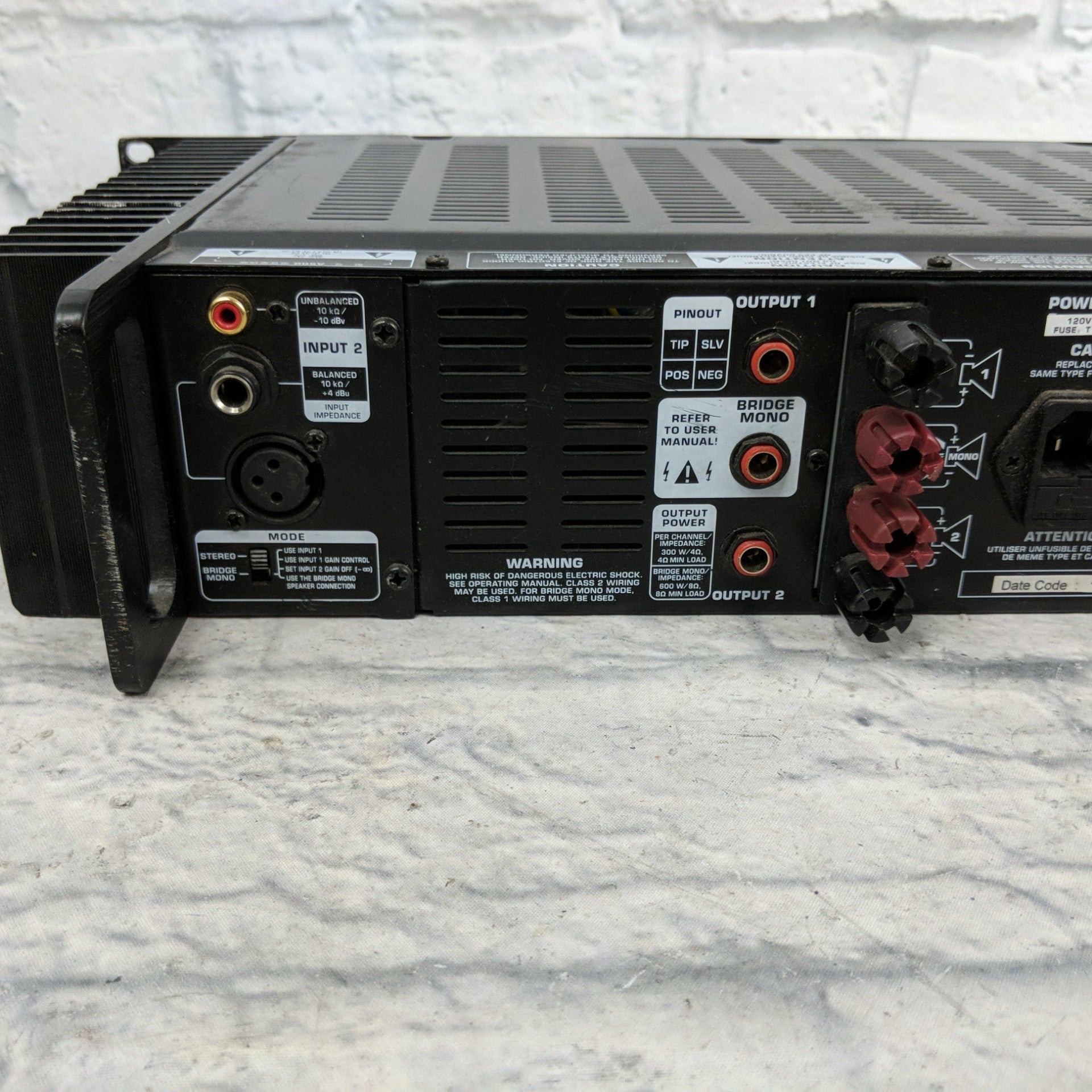 Behringer Reference Amplifier A500