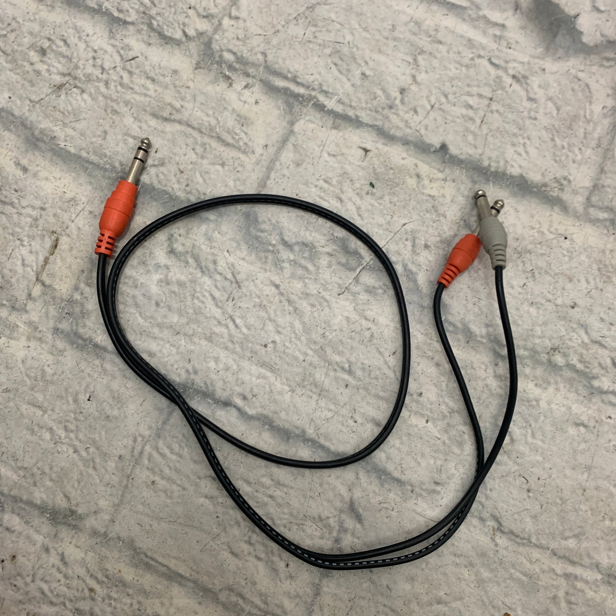 Hosa Insert Cable 1/4" TRS to Dual TS 3ft
