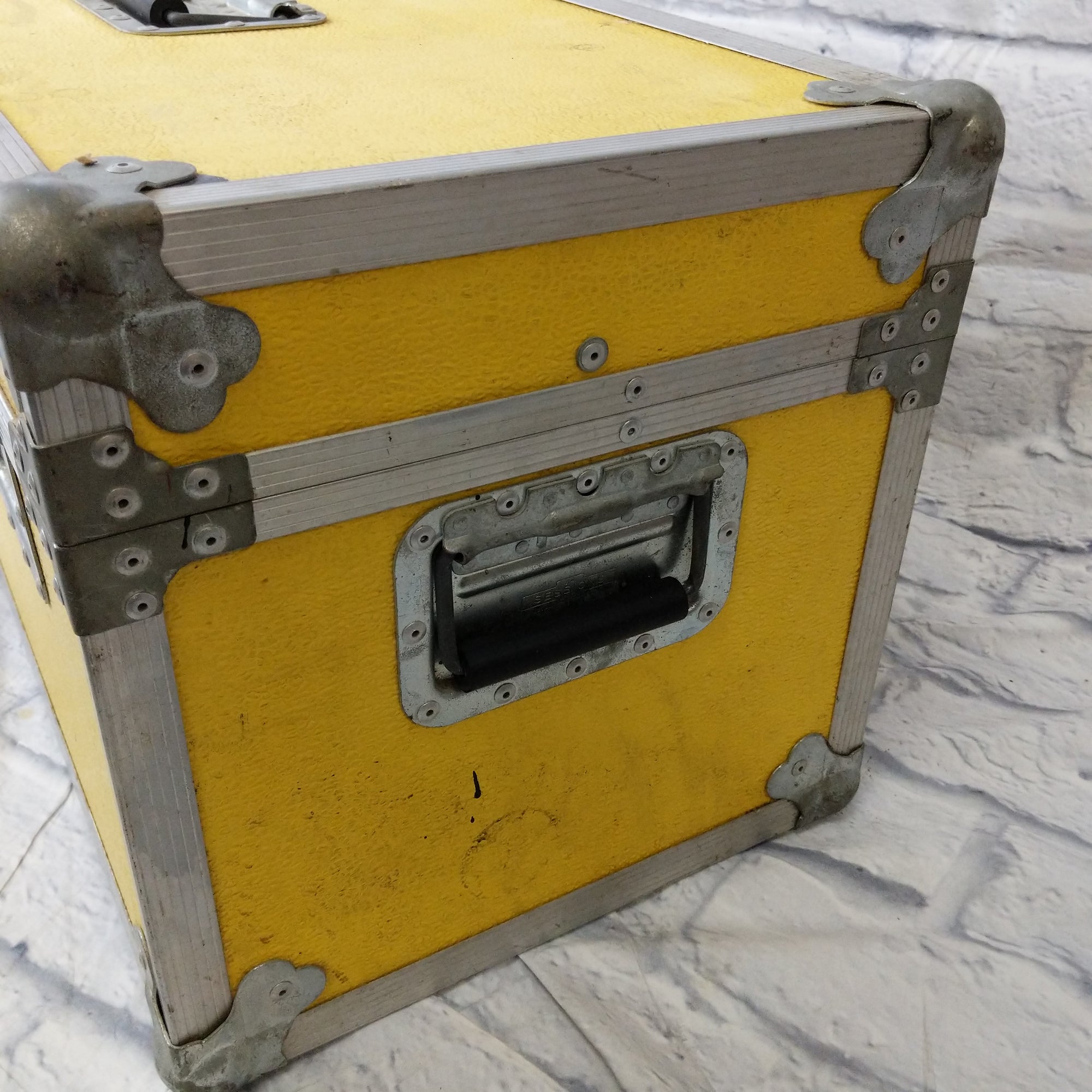 Unknown Yellow Amp / Utility Case - 29 x 15 x 15