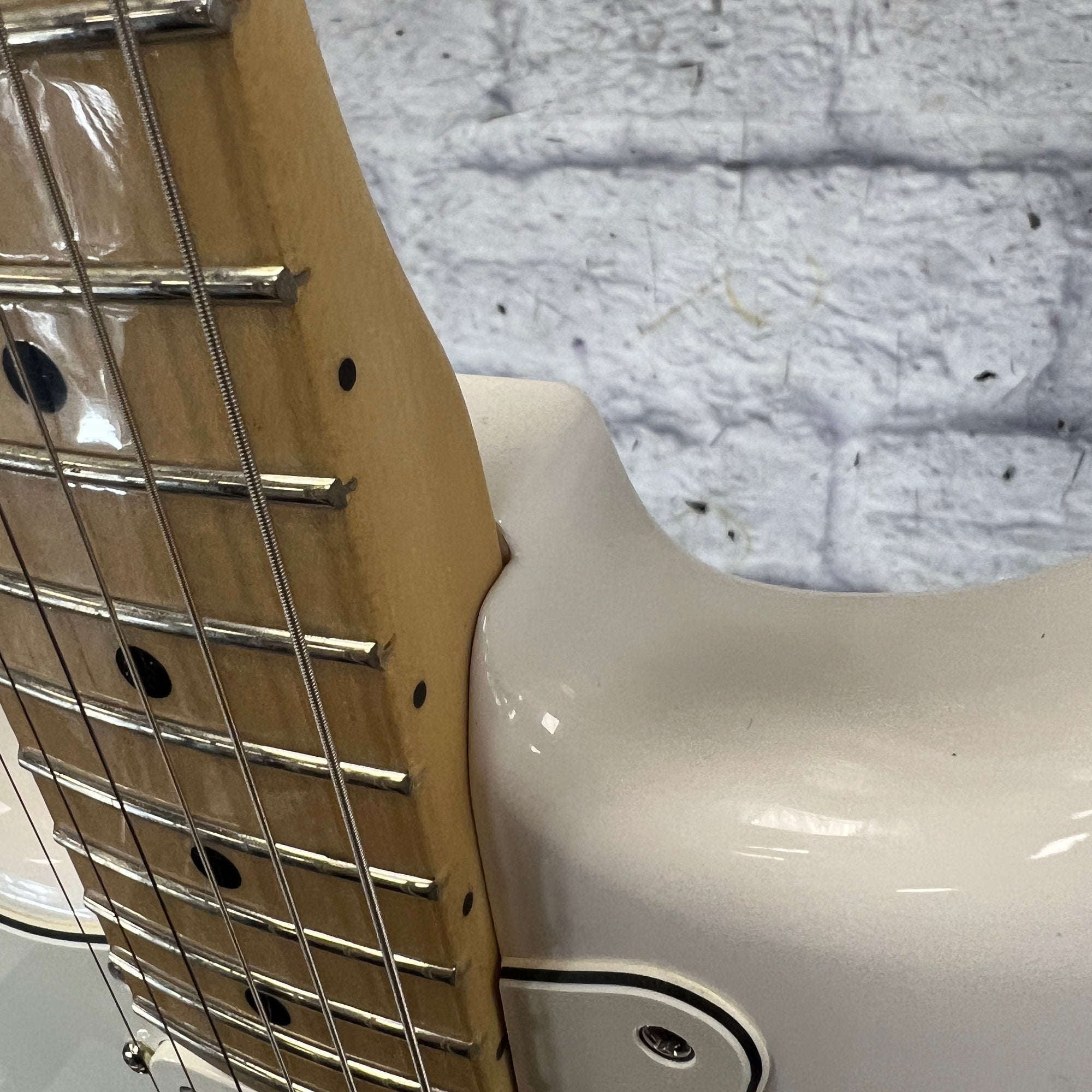 Fender 2021 Player Stratocaster Left Handed Electric Guitar