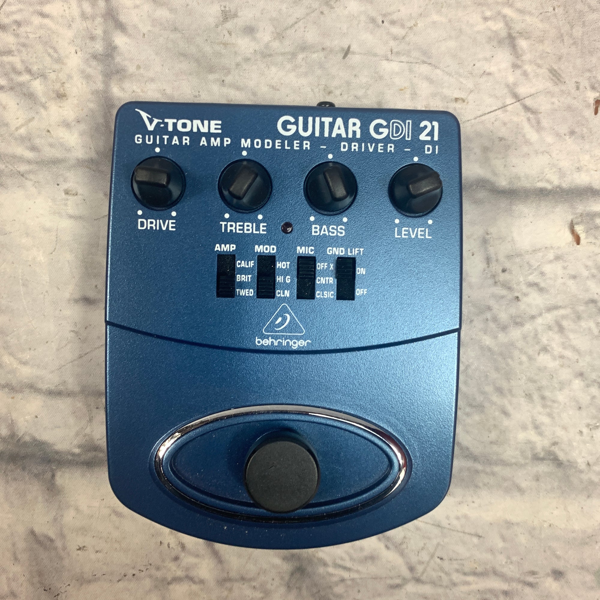 Behringer GDI21 Guitar Modeler Pedal