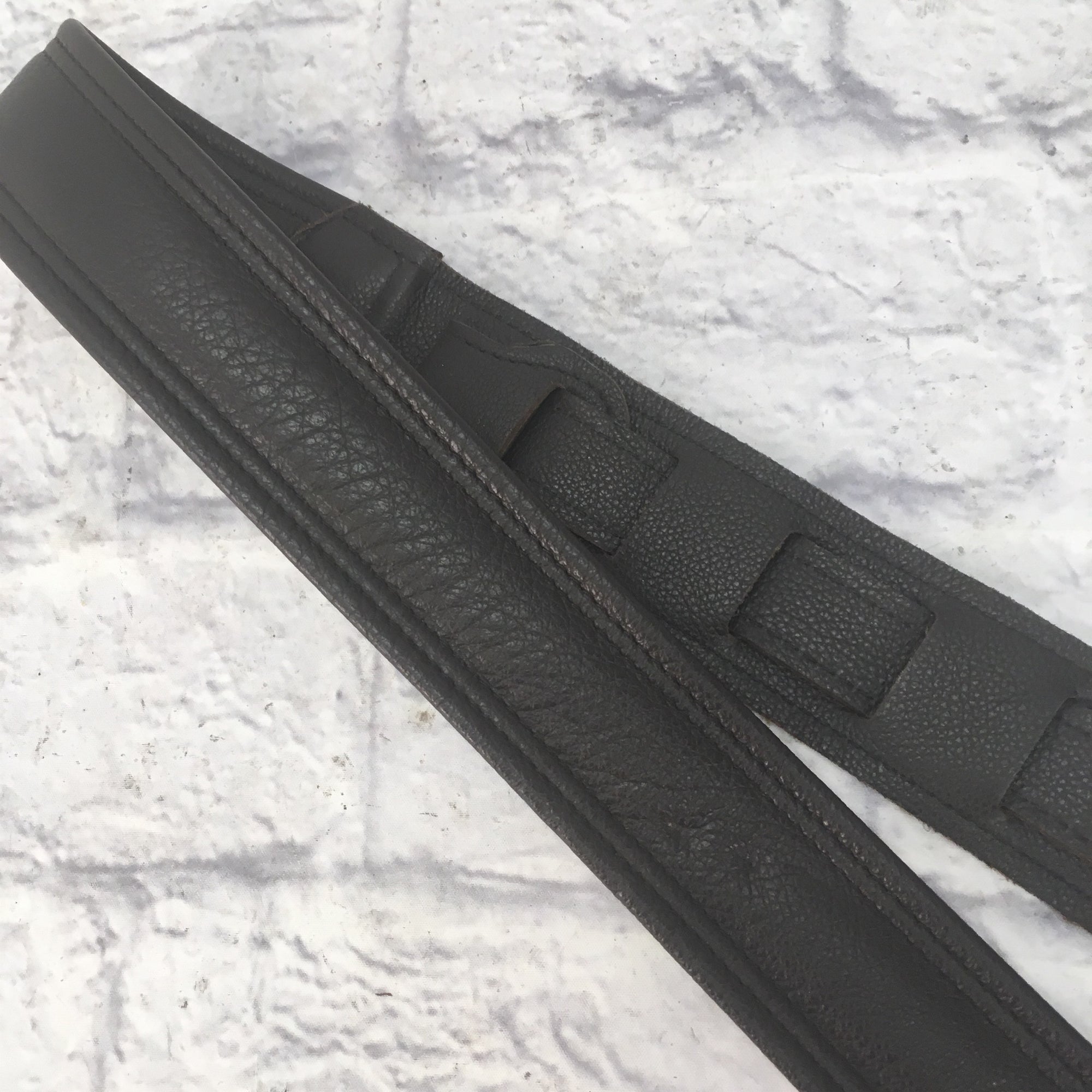Artist Showcase Leather Princeton (Thin Grippy Dark Brown)  Guitar Strap
