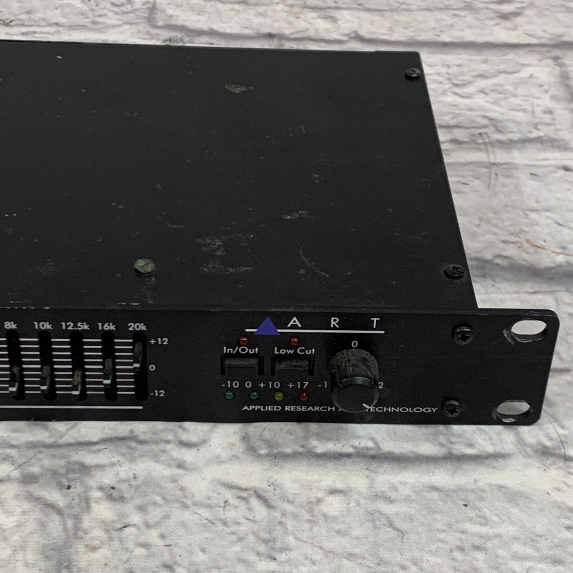 Art 353 Graphic Equalizer