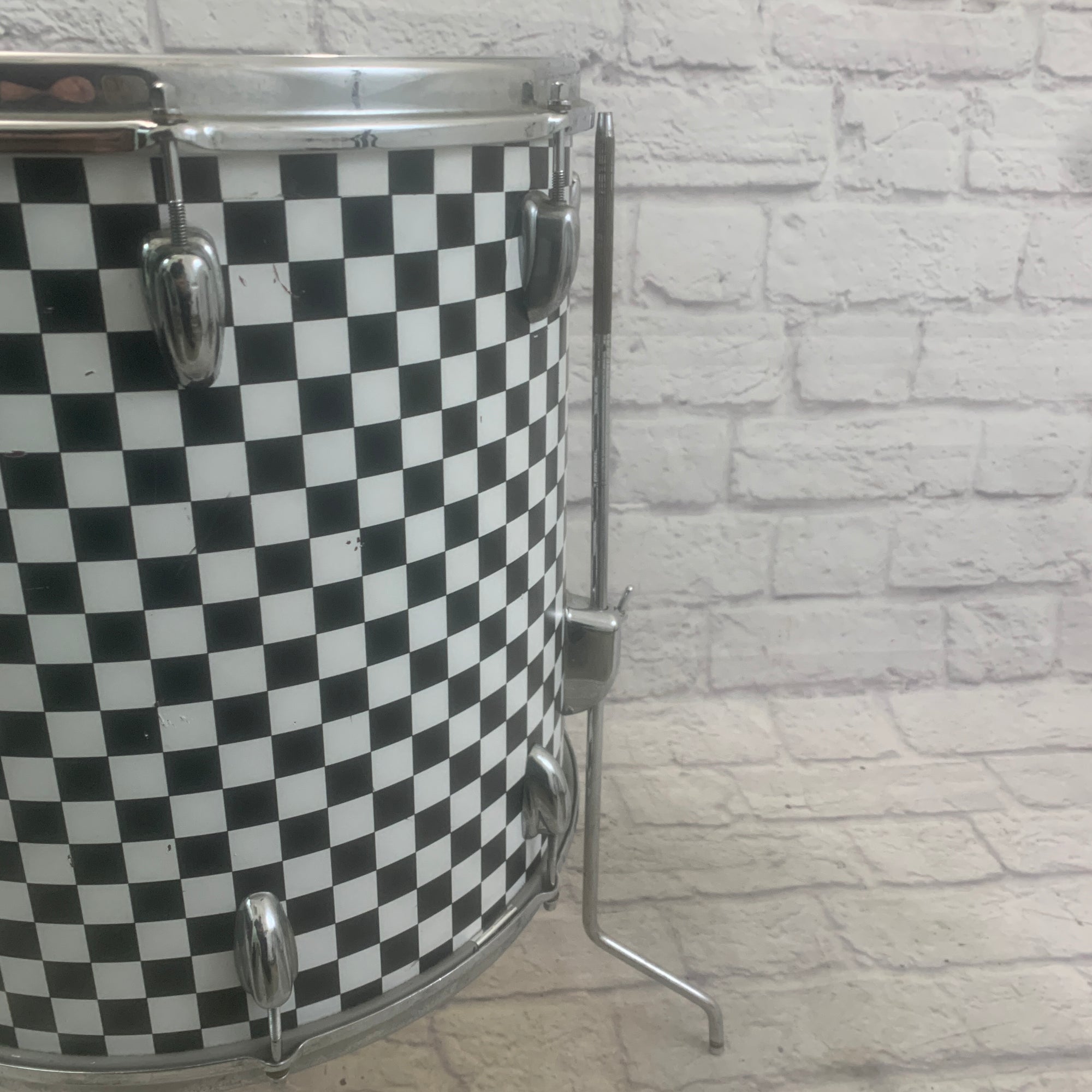 Slingerland 16" x 14" Floor Tom