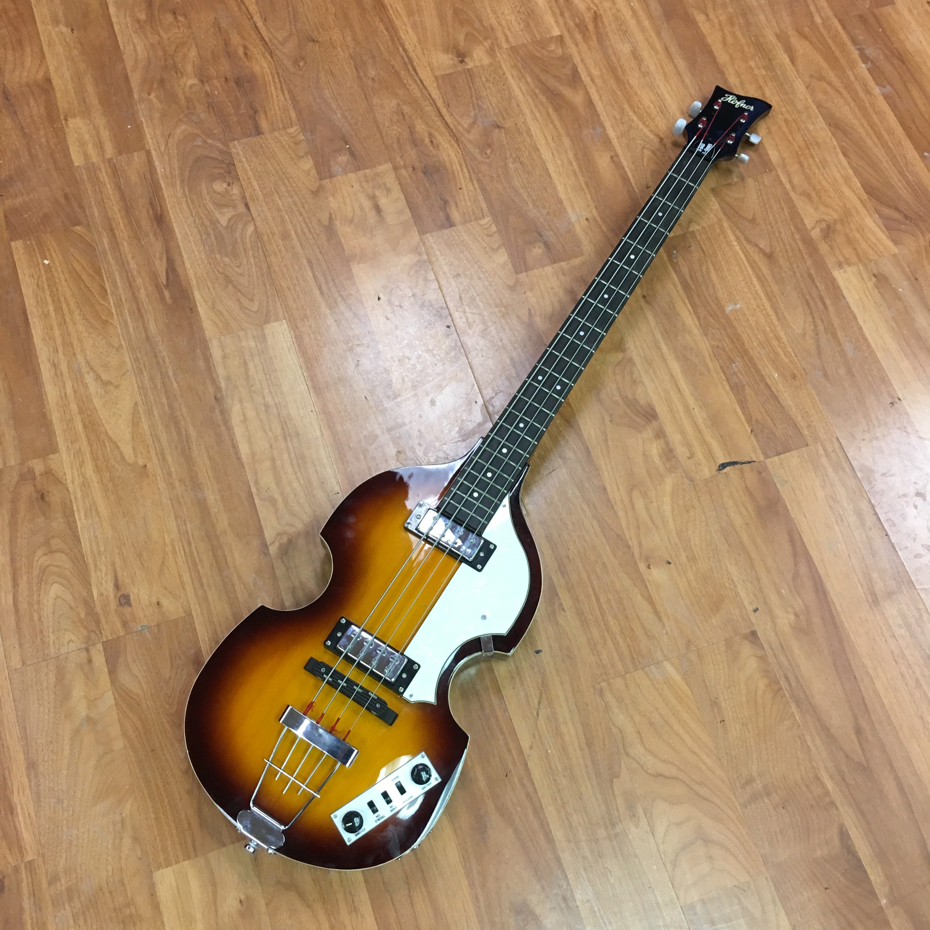 Hofner B-Bass Hi-Series Violin Electric Bass Guitar & Vox
