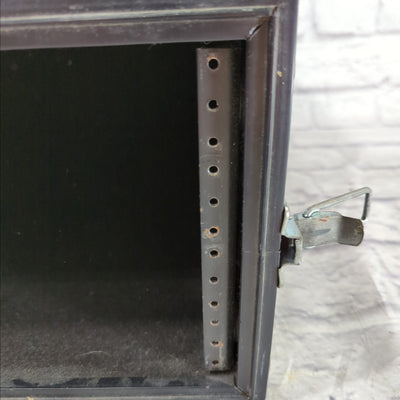 Unknown  Black Carpeted 4U Rack Road Case
