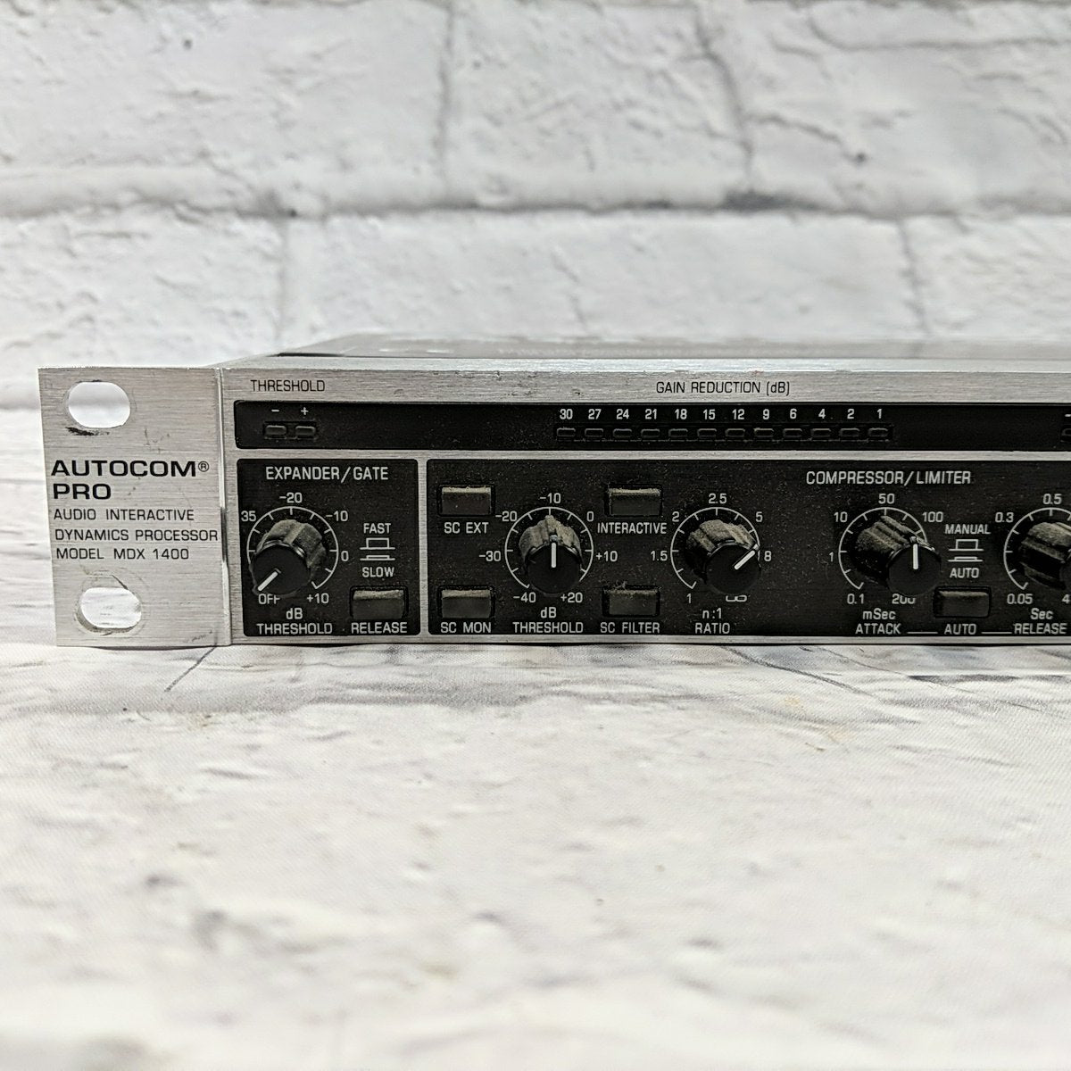Behringer Autocom Pro Rack Unit