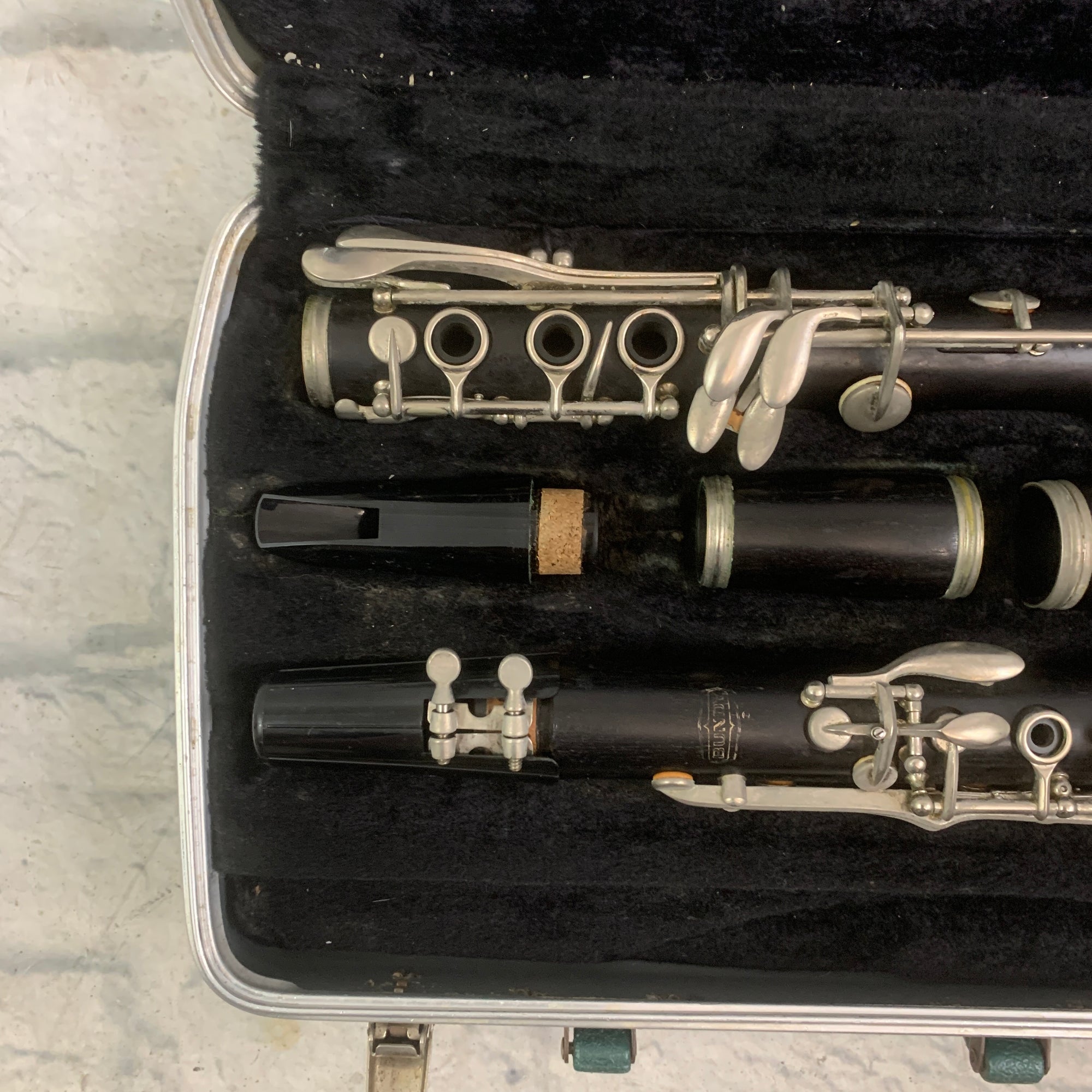 Selmer Bundy Bb Clarinet w/ Case - Evolution Music