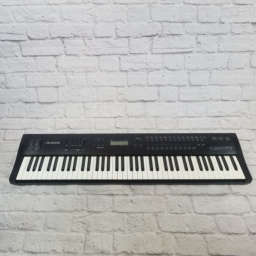 Alesis QS7.1 Digital Synth