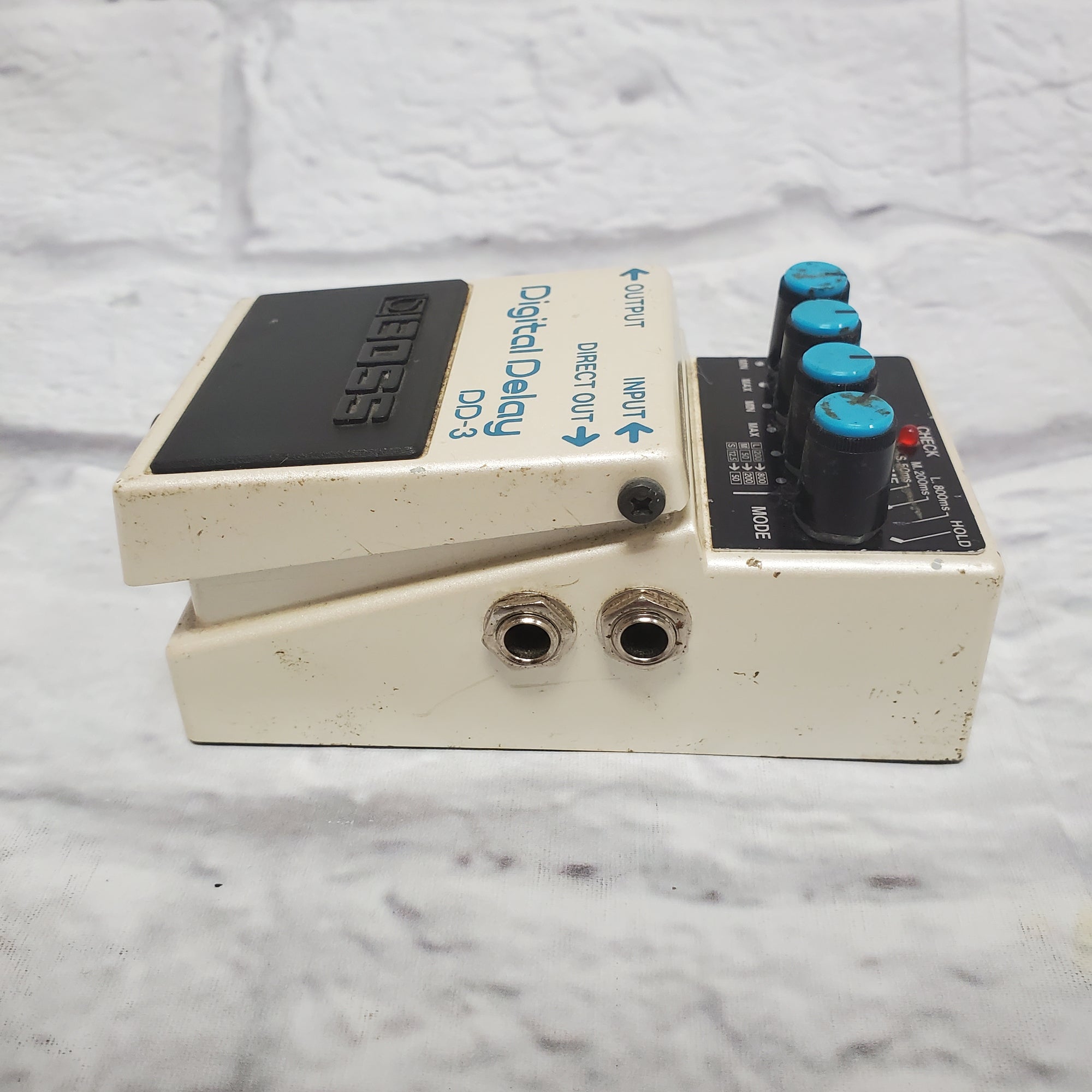 Boss DD-3 Delay Pedal