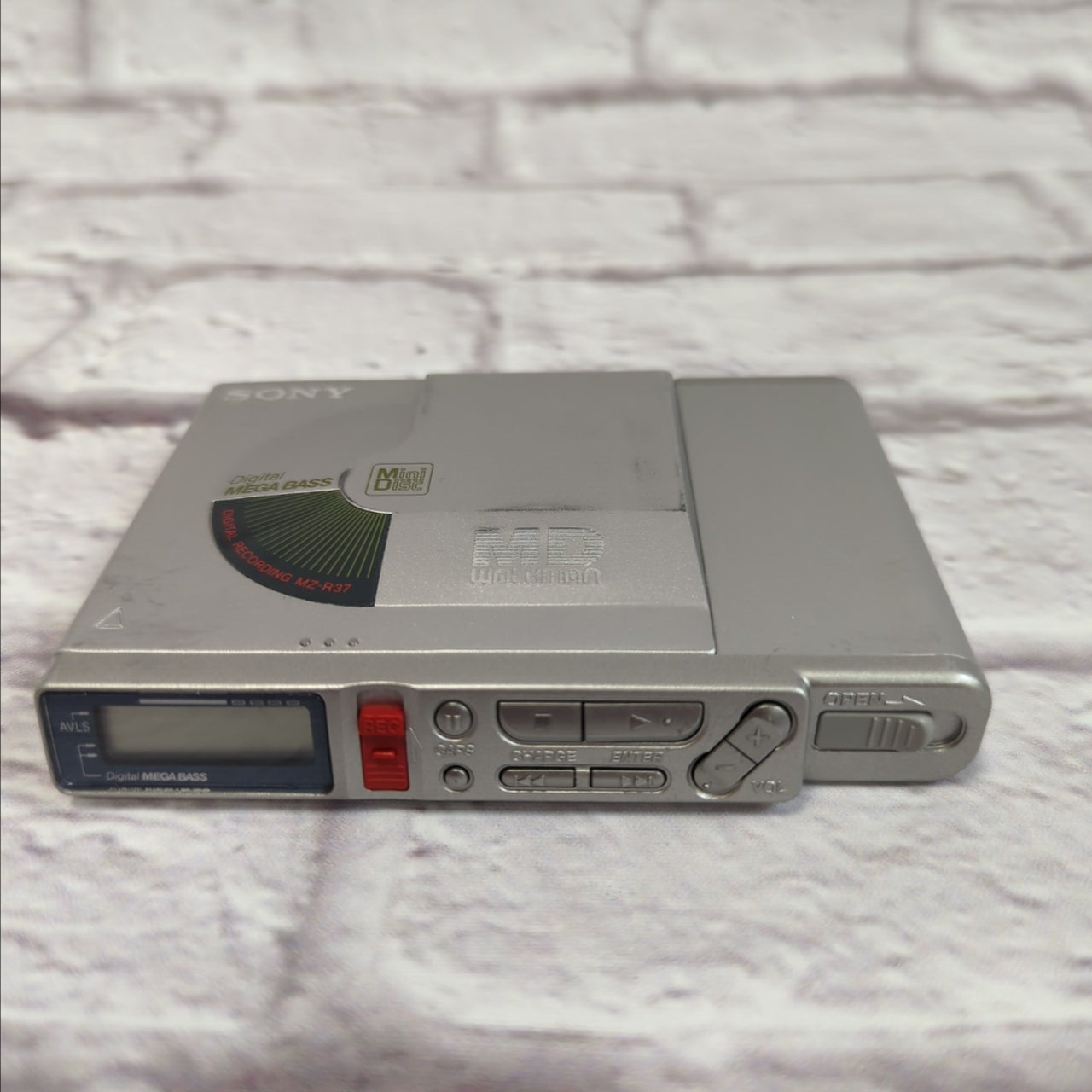 Sony MZ-R37 MiniDisk Walkman - Evolution Music