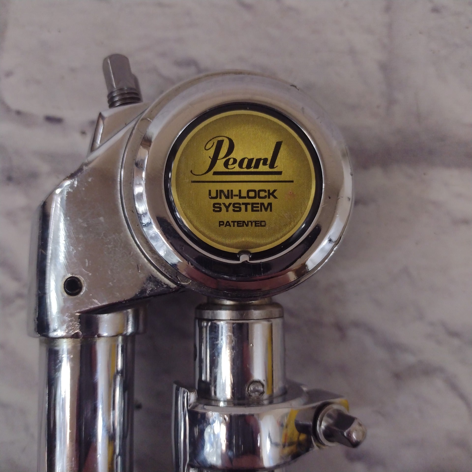 Pearl Tom Arm