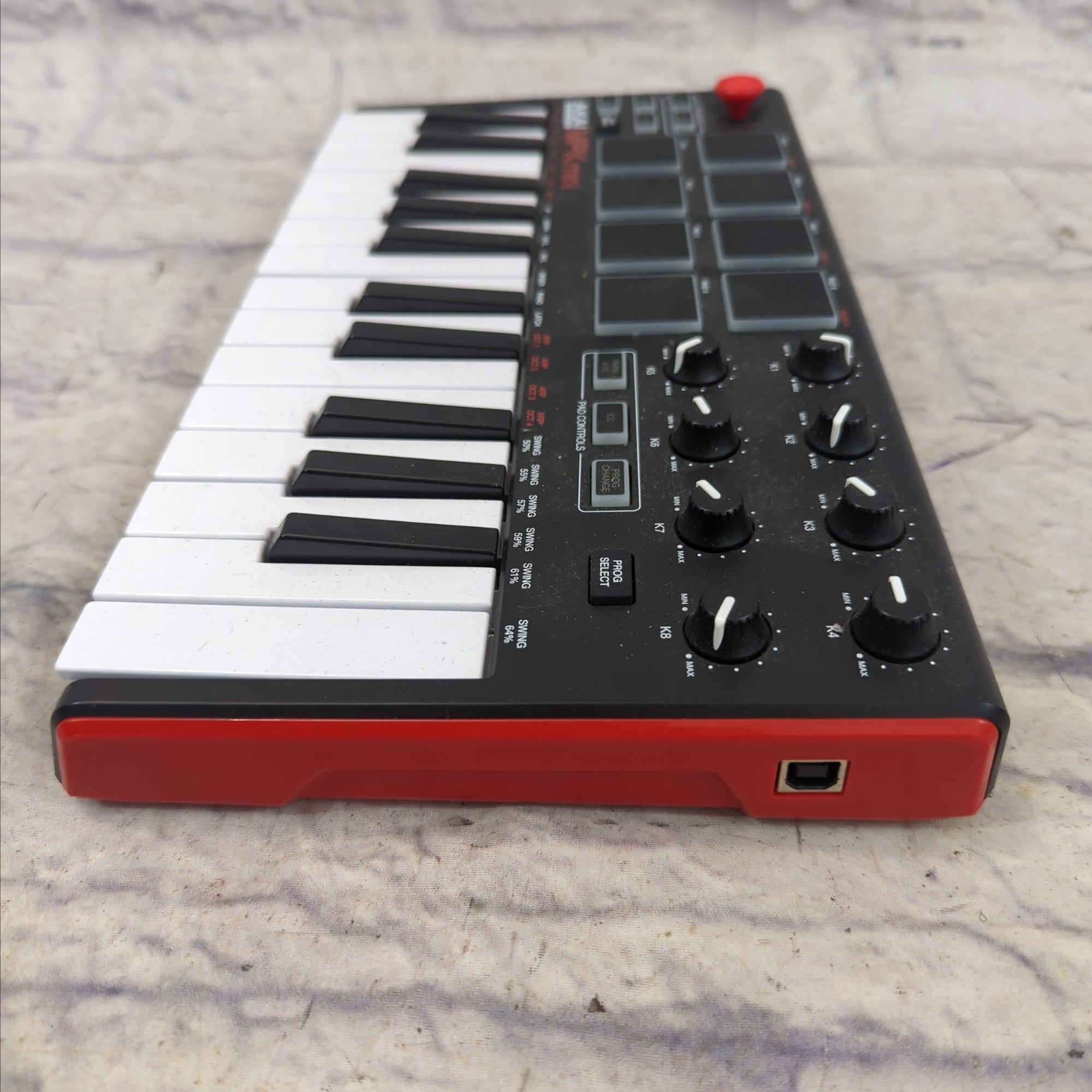 Akai MPK Mini Midi Controller
