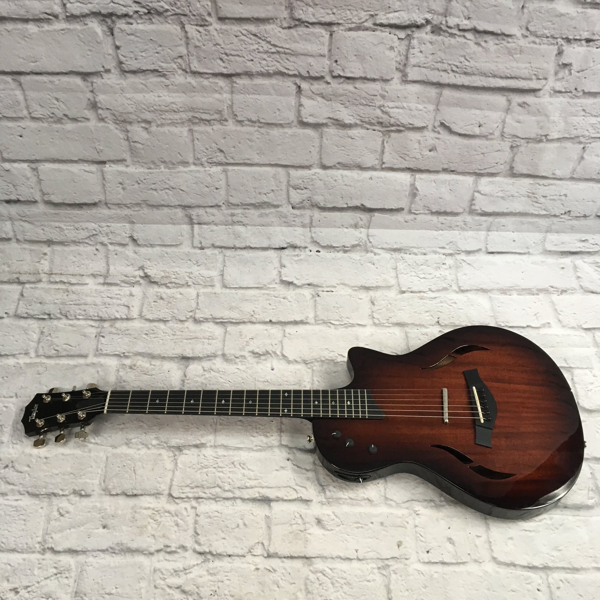 Taylor T5Z Classic DLX Guitar Gloss No Hard Case