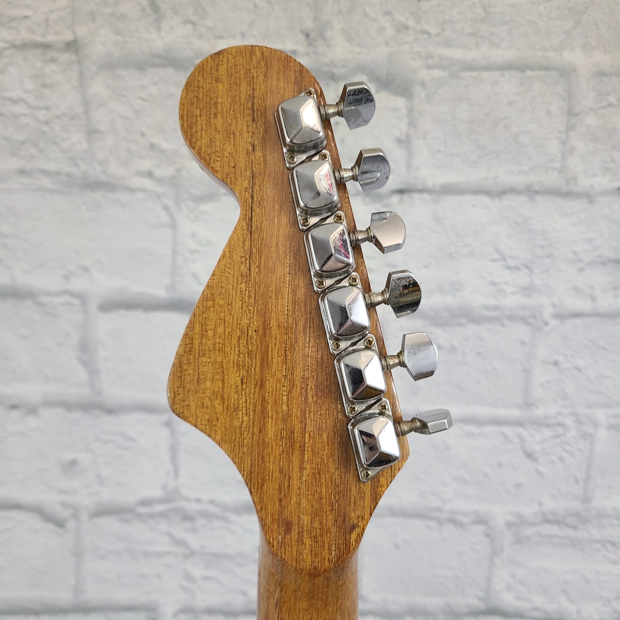 Harmony ST-801 Strat Electric Guitar Sunburst