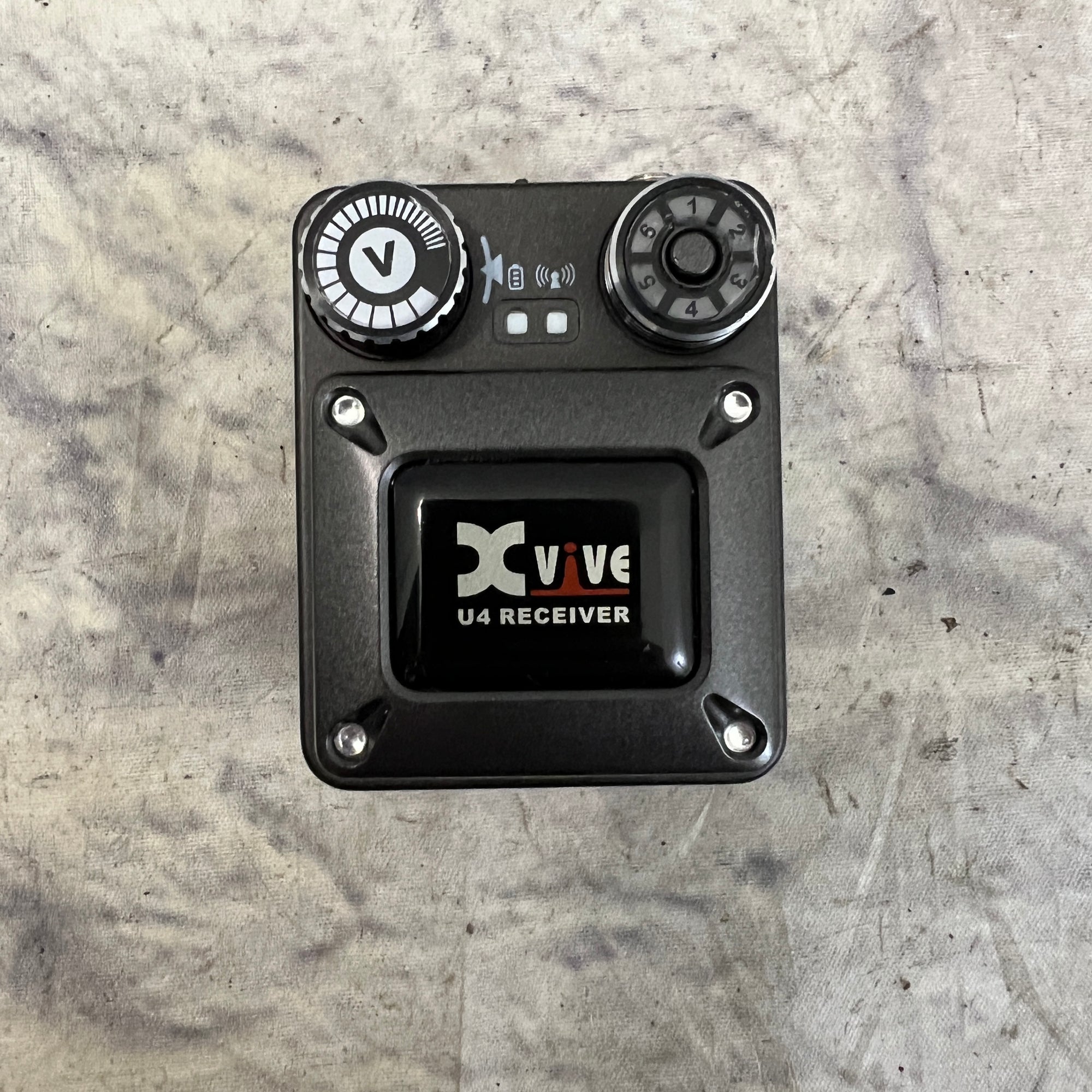 Xvive U4 Wireless In-Ear Transmitter Receiver Set