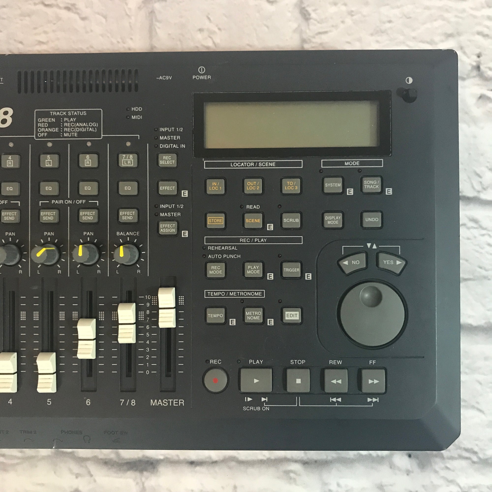 Korg D8 Digital Recorder w/ PS