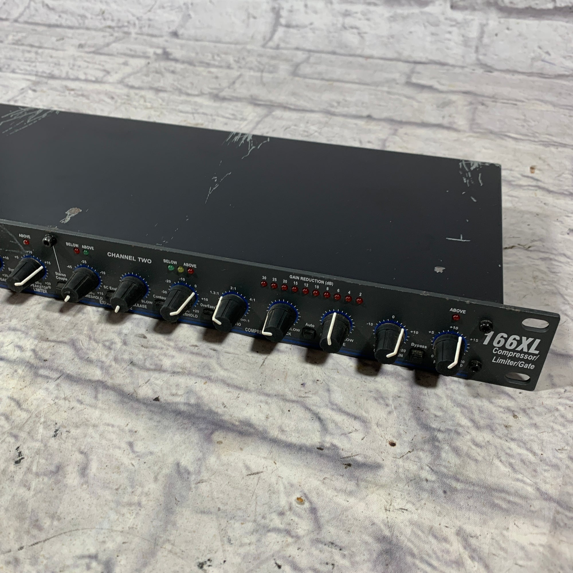 DTM・DAW dbx 166XL Compressor limiter gate 2ch DBX 166XL Compressor / Limiter / Gate