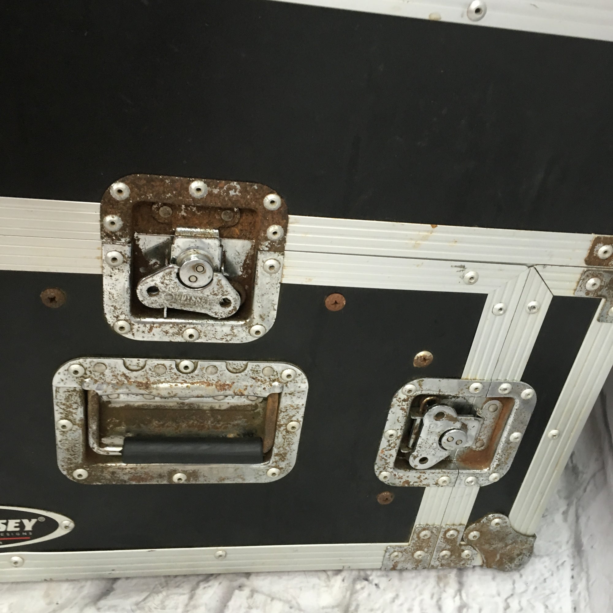 Odyssey Slant Mixer Rack with 6U Front Rack