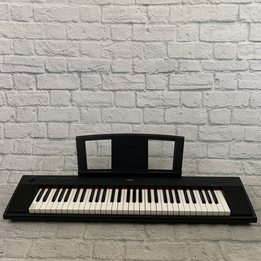 Yamaha NP-11 Piaggero Portable Keyboard 61 Key Digital Piano