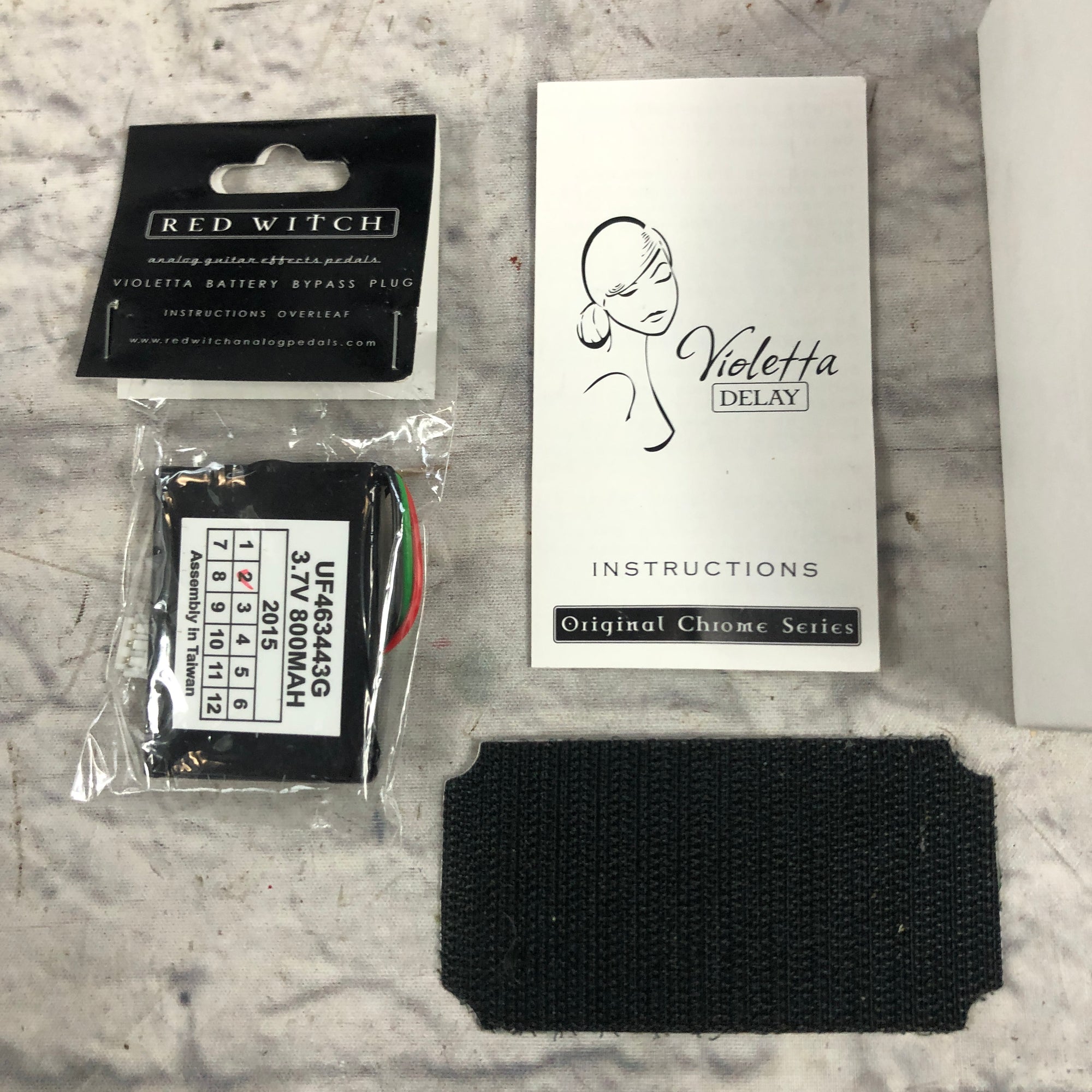 Red Witch Violetta Delay Mini Pedal