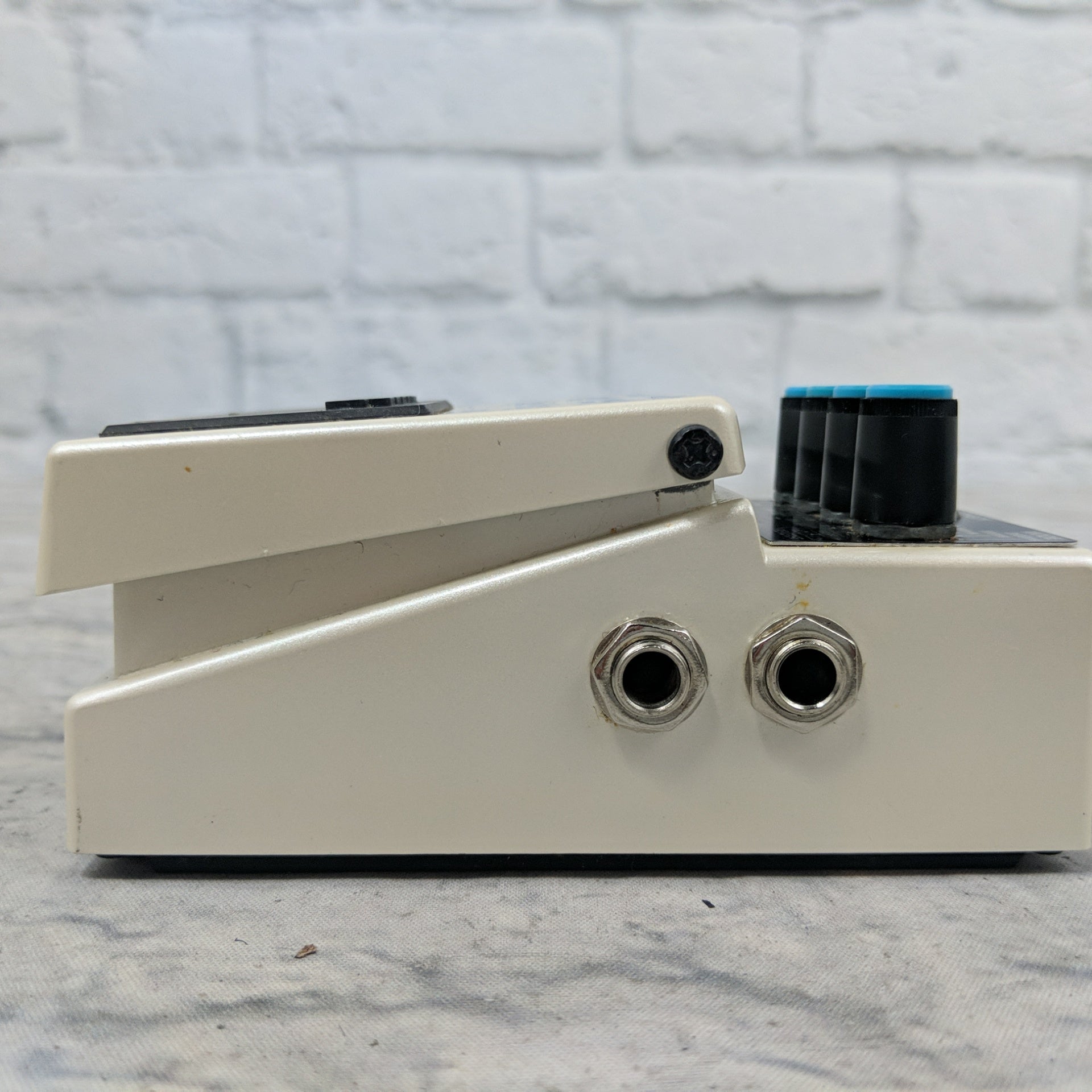 Boss DD-6 Digital Delay - Evolution Music