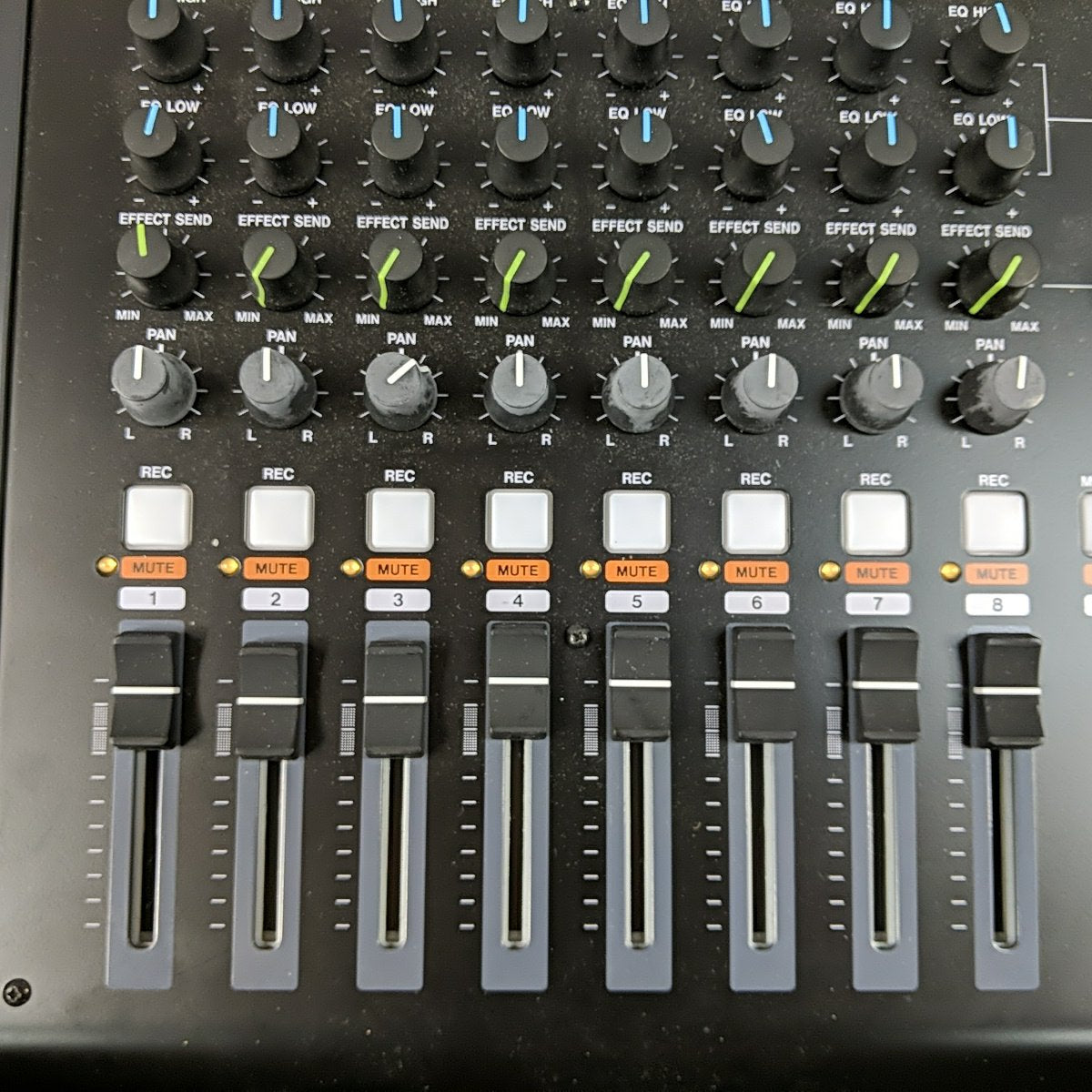 Tascam DP-02CF  Digital Recorder