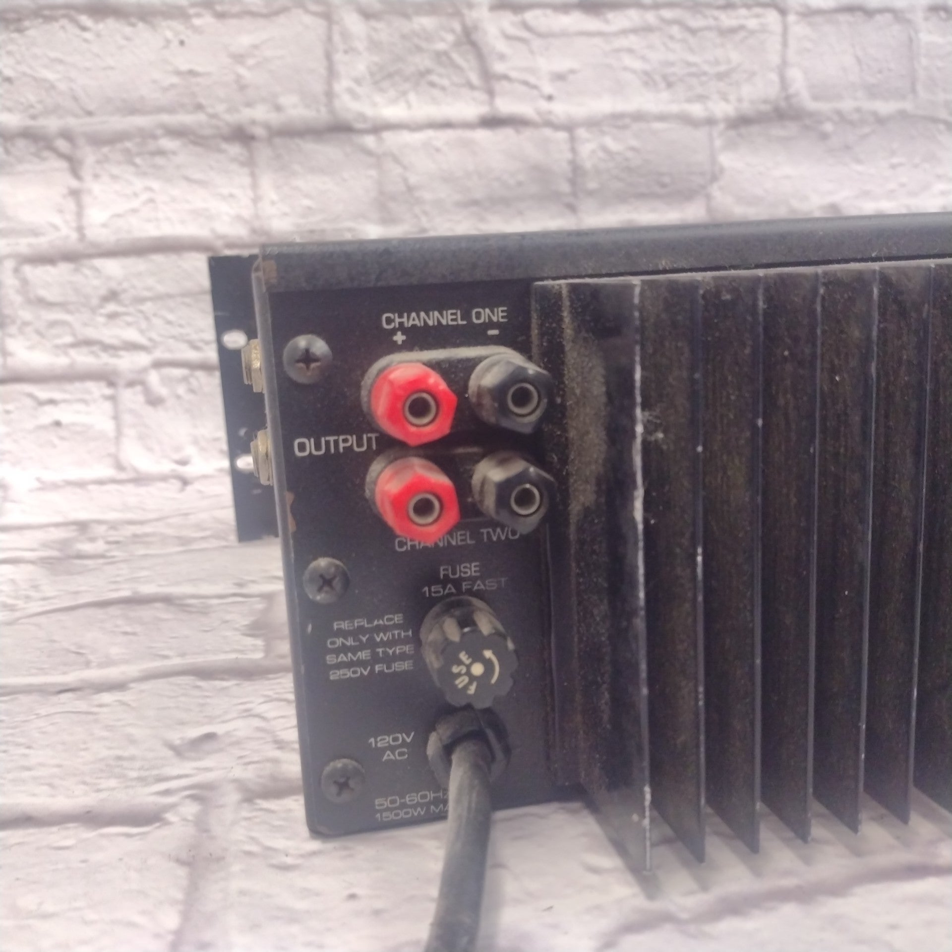 AB International Precedent Series 900 Power Amp