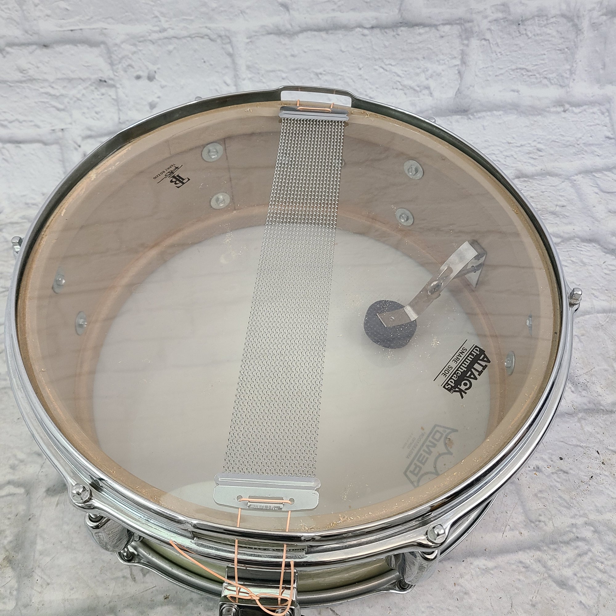 Slingerland Student Deluxe 5.5x 14 6 lug Snare White Marine Pearl